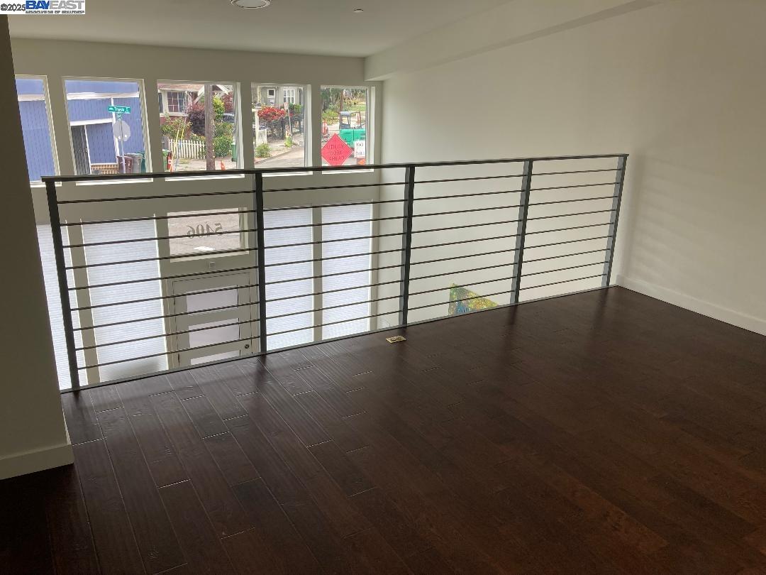 Detail Gallery Image 11 of 29 For 5406 Trask St, Oakland,  CA 94601 - 2 Beds | 2 Baths