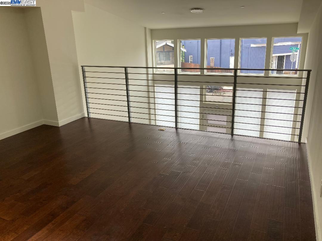 Detail Gallery Image 12 of 29 For 5406 Trask St, Oakland,  CA 94601 - 2 Beds | 2 Baths