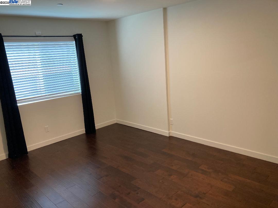 Detail Gallery Image 18 of 29 For 5406 Trask St, Oakland,  CA 94601 - 2 Beds | 2 Baths