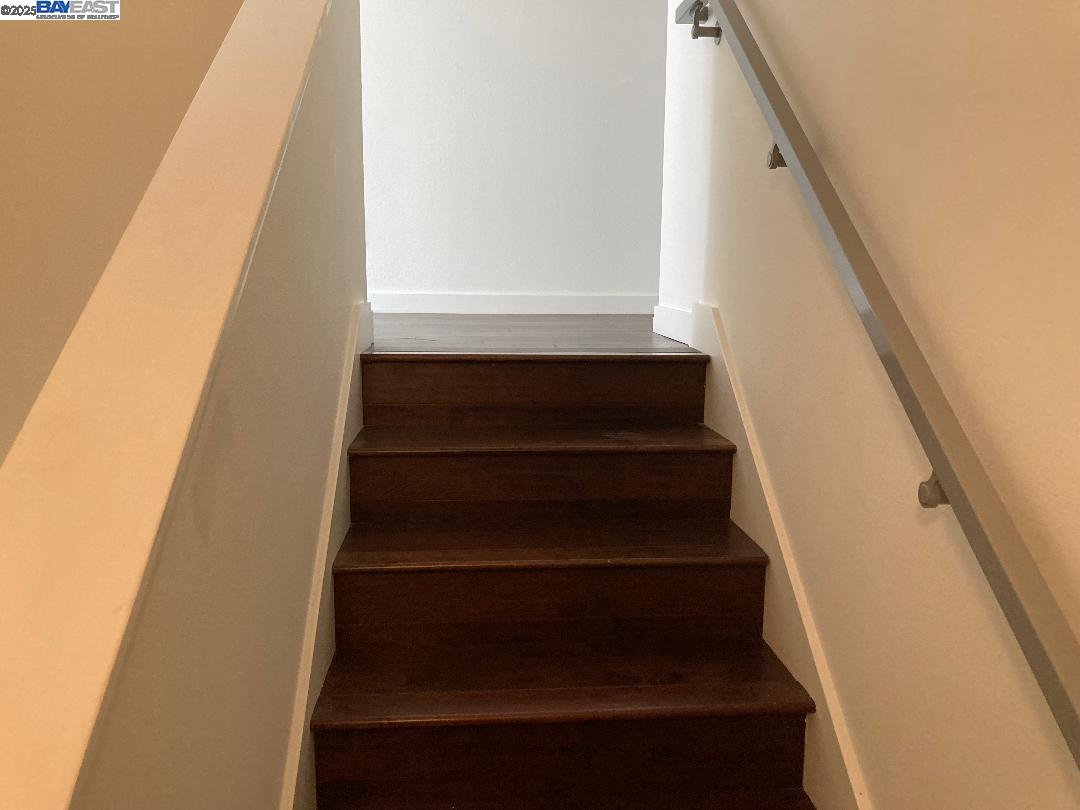 Detail Gallery Image 20 of 29 For 5406 Trask St, Oakland,  CA 94601 - 2 Beds | 2 Baths