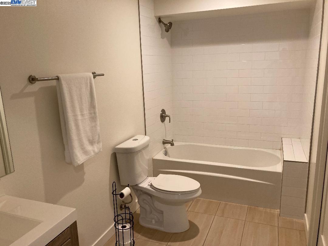 Detail Gallery Image 23 of 29 For 5406 Trask St, Oakland,  CA 94601 - 2 Beds | 2 Baths