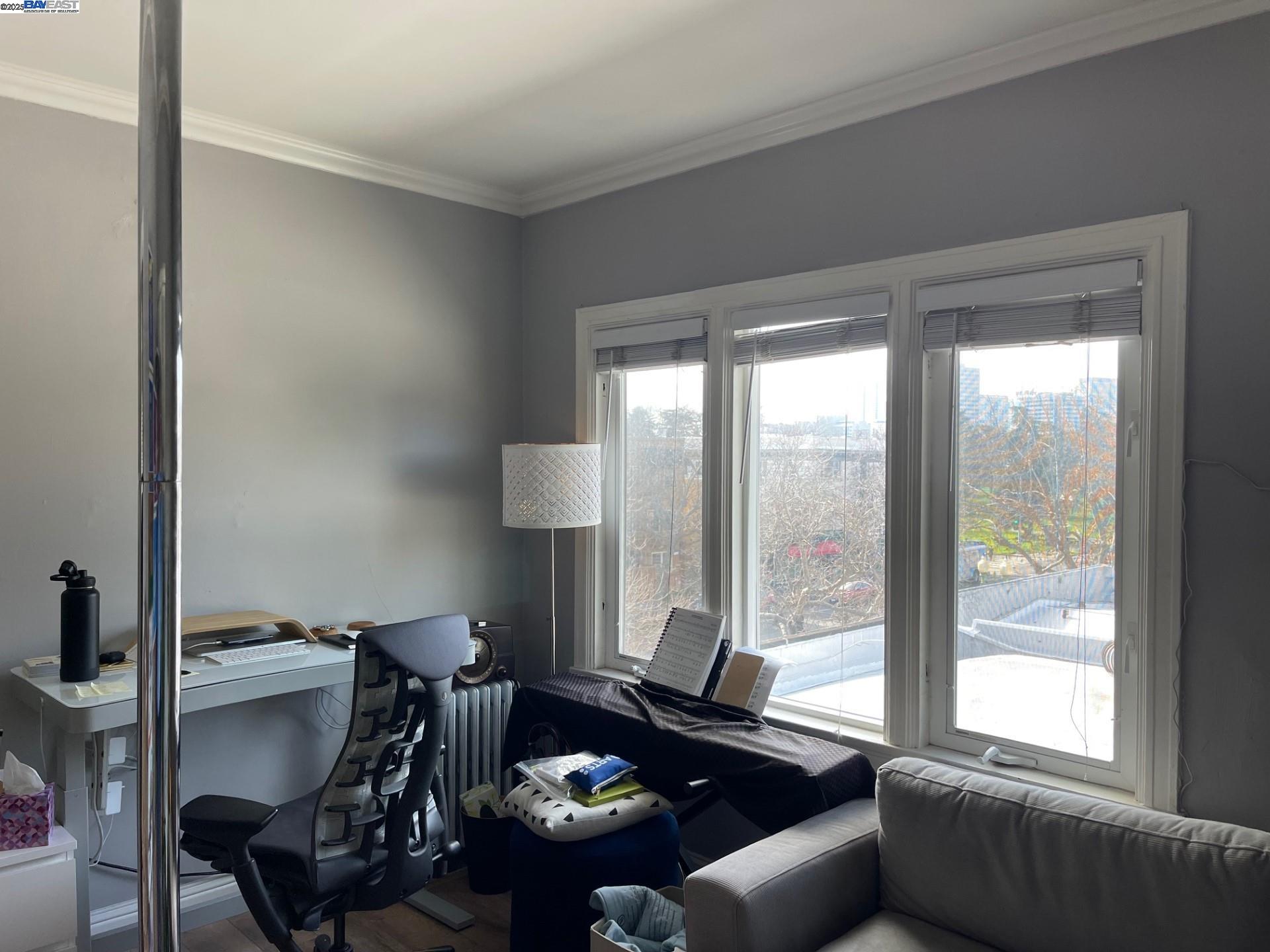 Detail Gallery Image 13 of 20 For 370 Grand Ave #5,  Oakland,  CA 94610 - 2 Beds | 2 Baths