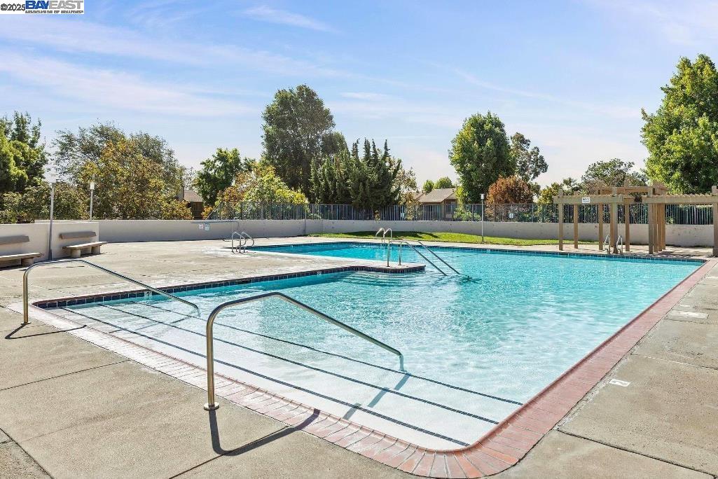Detail Gallery Image 32 of 32 For 3315 Willis Lane, Alameda,  CA 94502 - 3 Beds | 2/1 Baths