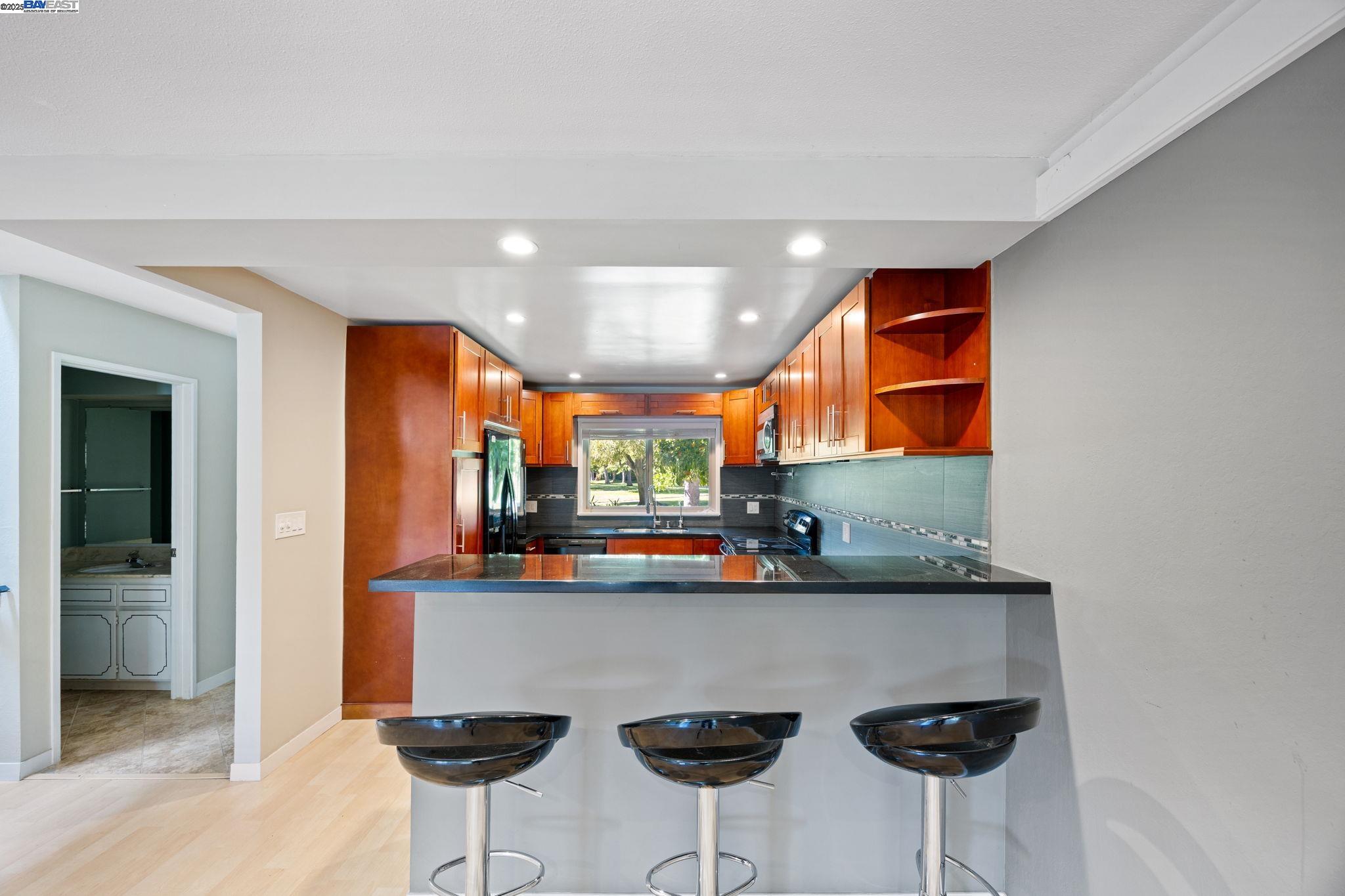 Photo #9: 41107800 Listing: Photo #9