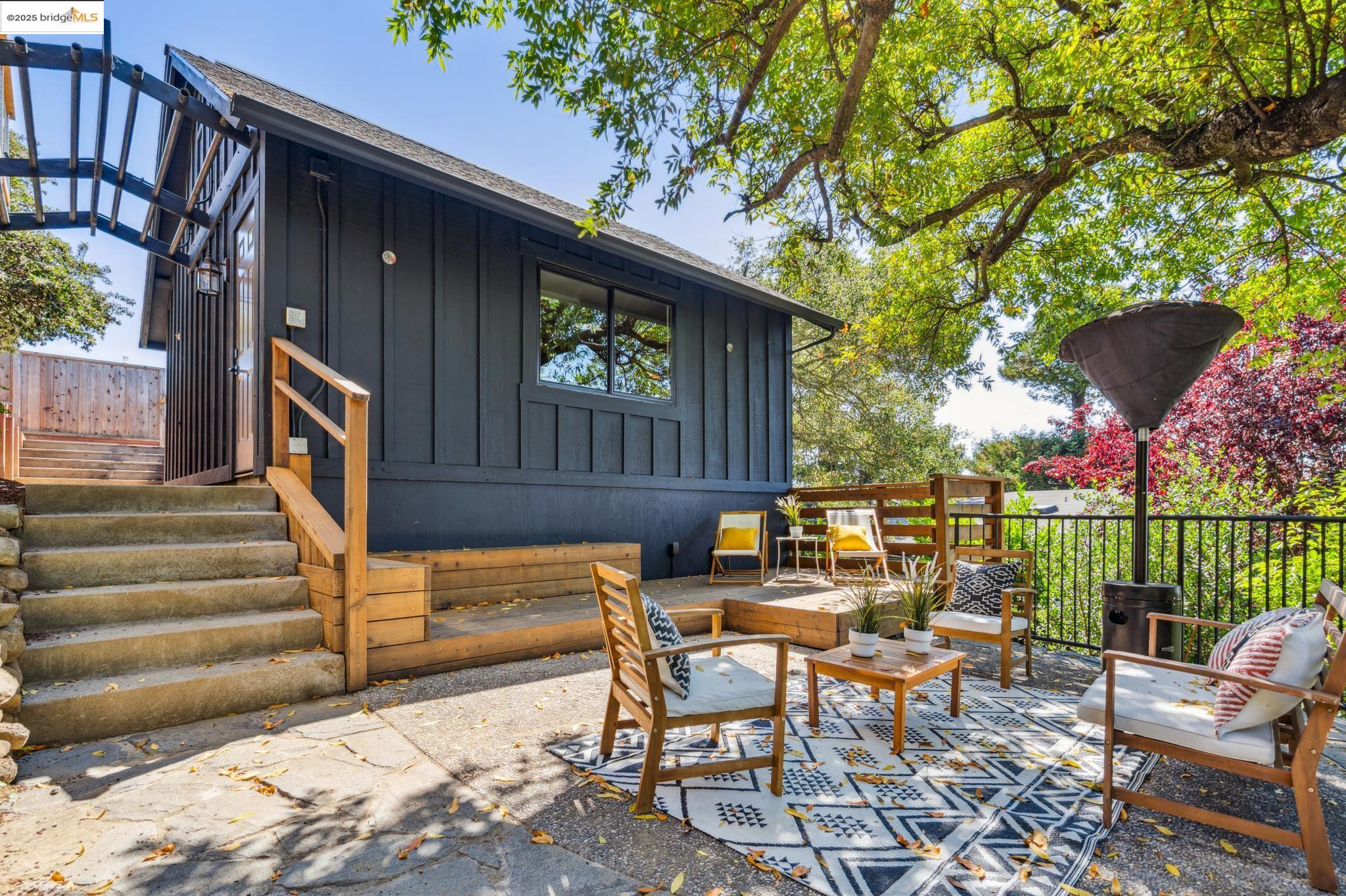 Detail Gallery Image 46 of 54 For 690 Panoramic Way, Berkeley,  CA 94704-2537 - 3 Beds | 3 Baths