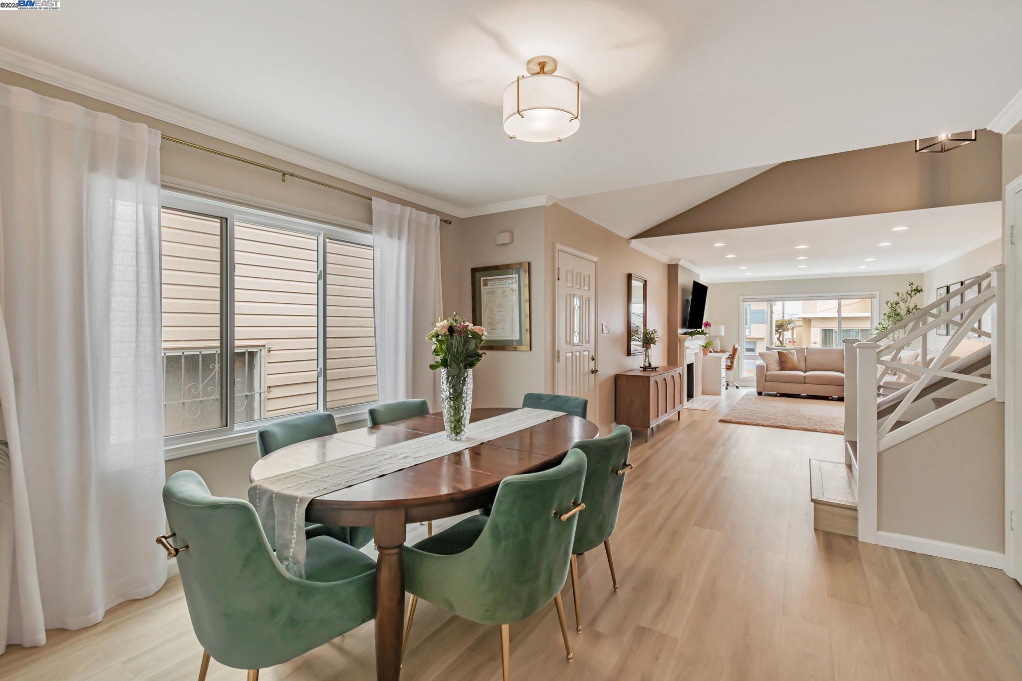 Detail Gallery Image 13 of 29 For 59 Weston, Daly City,  CA 94015 - 3 Beds | 2 Baths