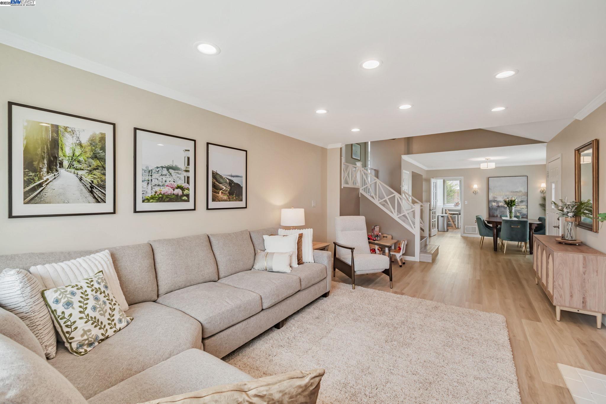 Detail Gallery Image 4 of 29 For 59 Weston, Daly City,  CA 94015 - 3 Beds | 2 Baths