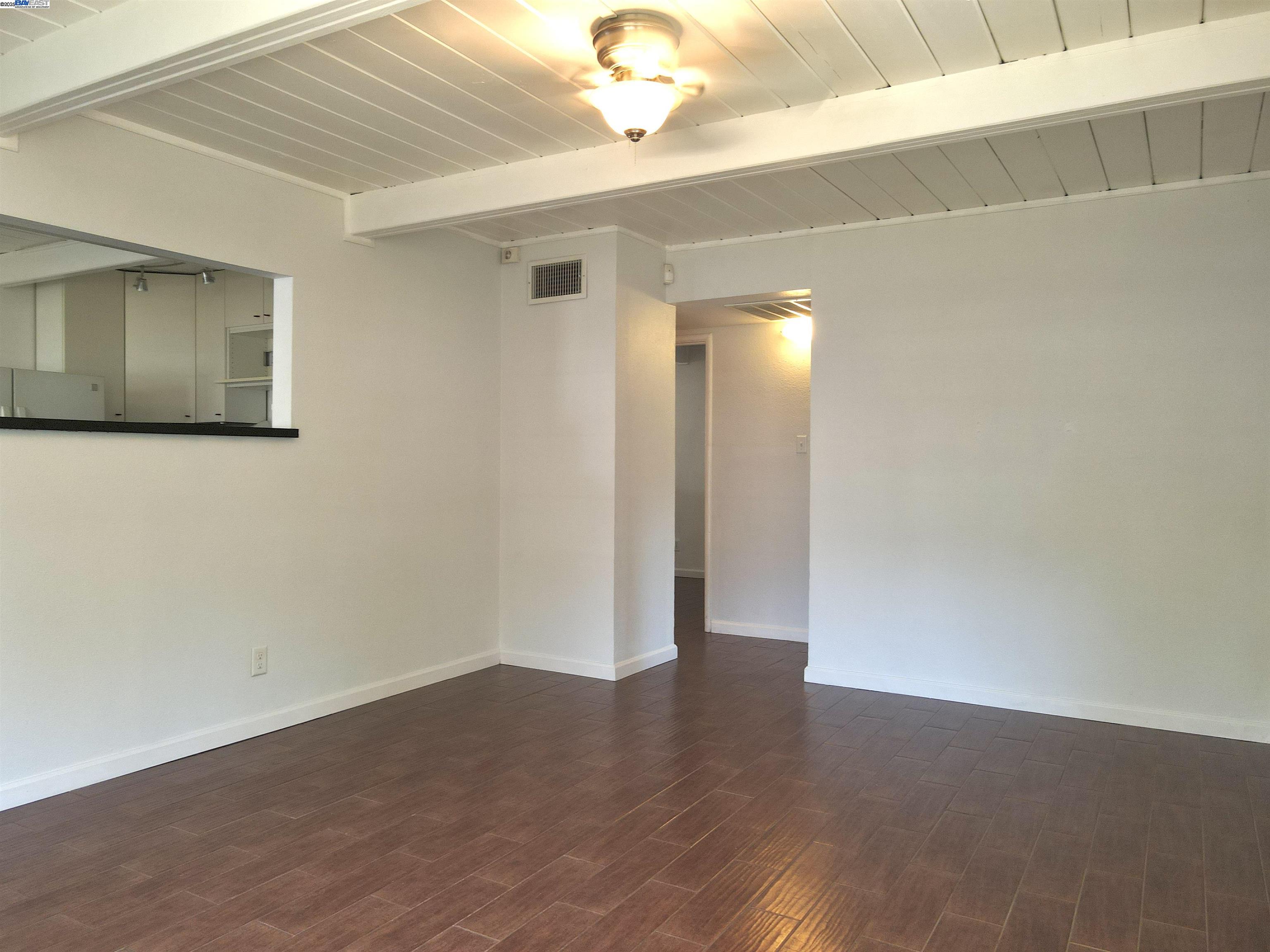 Detail Gallery Image 9 of 12 For 2012 Michigan Blvd, West Sacramento,  CA 95691 - 2 Beds | 1 Baths