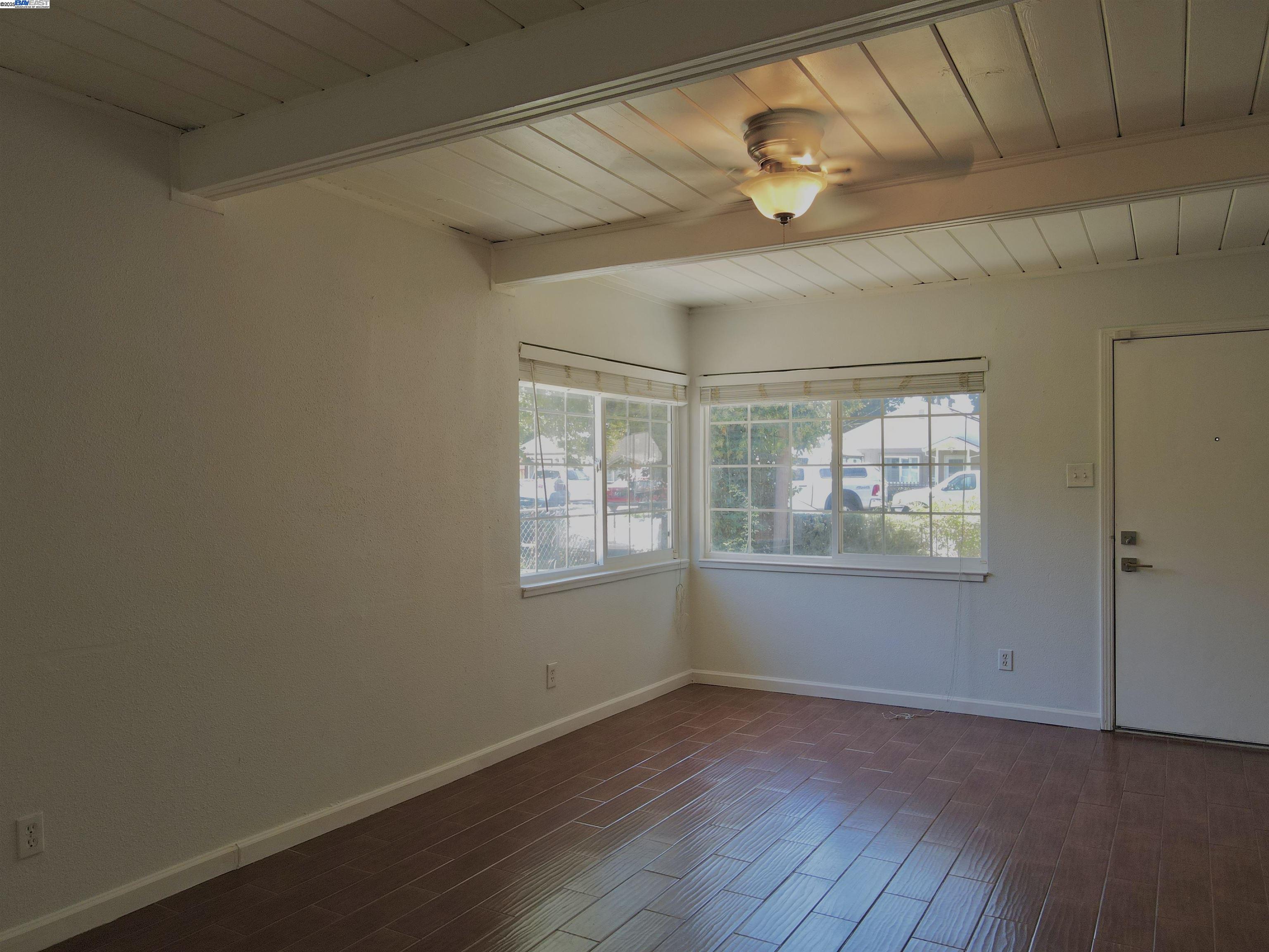 Detail Gallery Image 10 of 12 For 2012 Michigan Blvd, West Sacramento,  CA 95691 - 2 Beds | 1 Baths