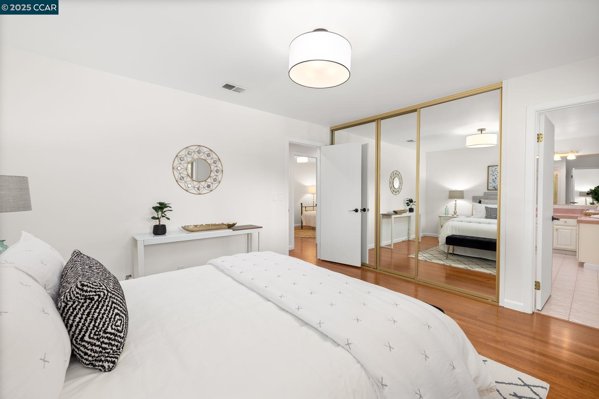 Detail Gallery Image 11 of 41 For 1905 Countrywood, Walnut Creek,  CA 94598 - 2 Beds | 1/1 Baths
