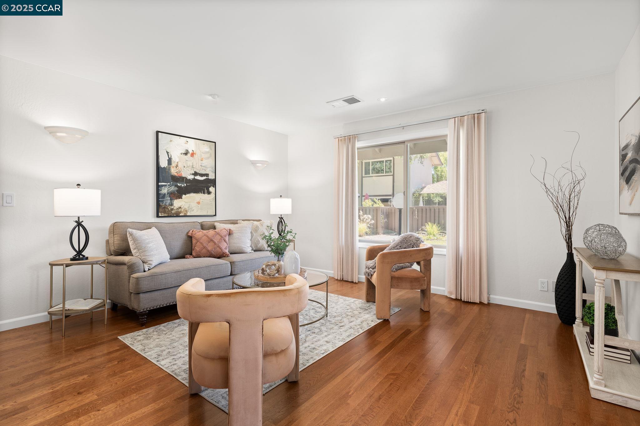 Detail Gallery Image 5 of 41 For 1905 Countrywood, Walnut Creek,  CA 94598 - 2 Beds | 1/1 Baths
