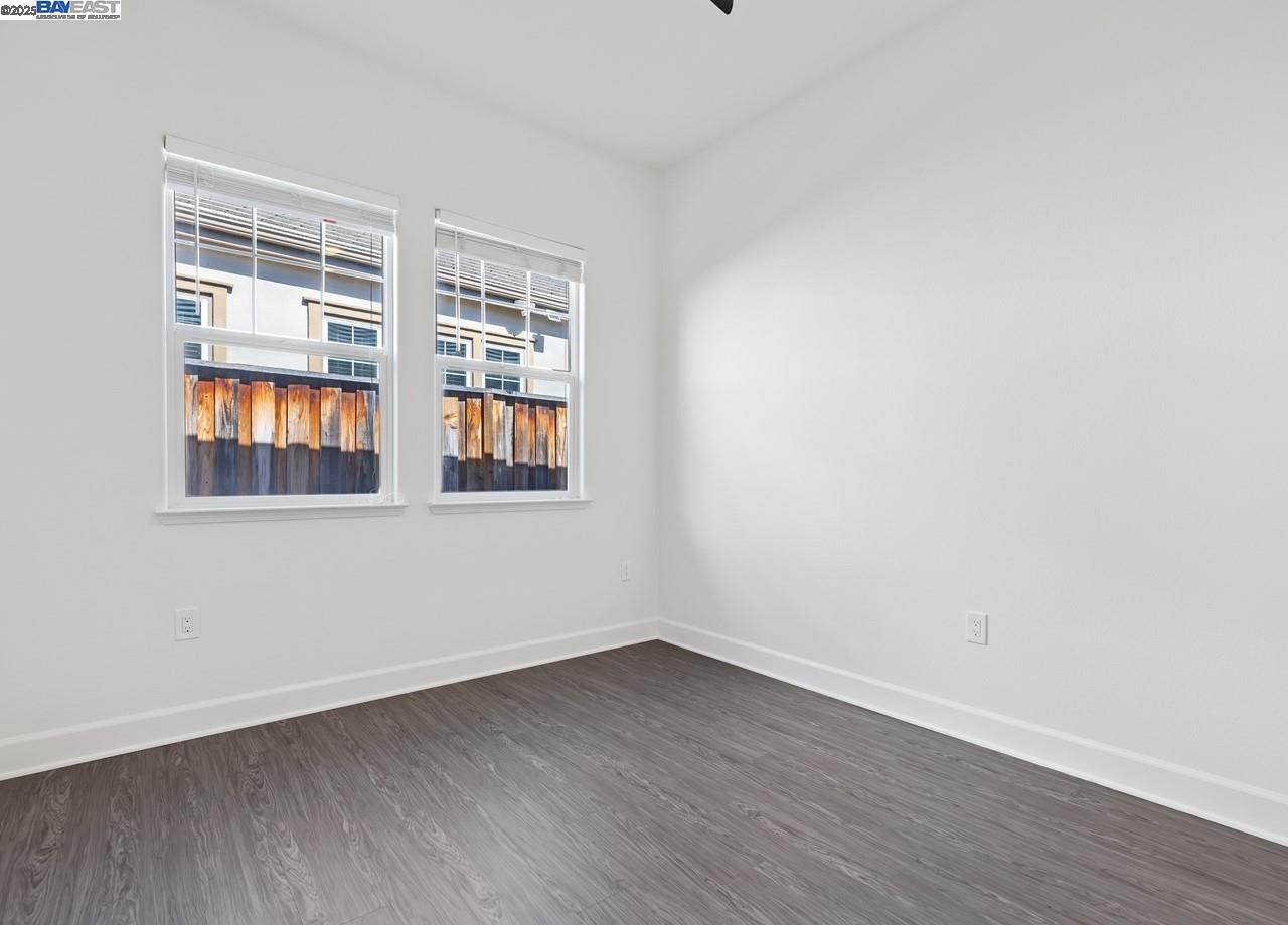Detail Gallery Image 15 of 20 For 2453 Forino Dr, Dublin,  CA 94568 - 3 Beds | 2 Baths