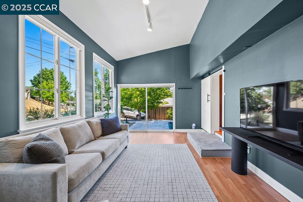 Detail Gallery Image 20 of 41 For 311 Jordan Ct, Martinez,  CA 94553 - 3 Beds | 2 Baths