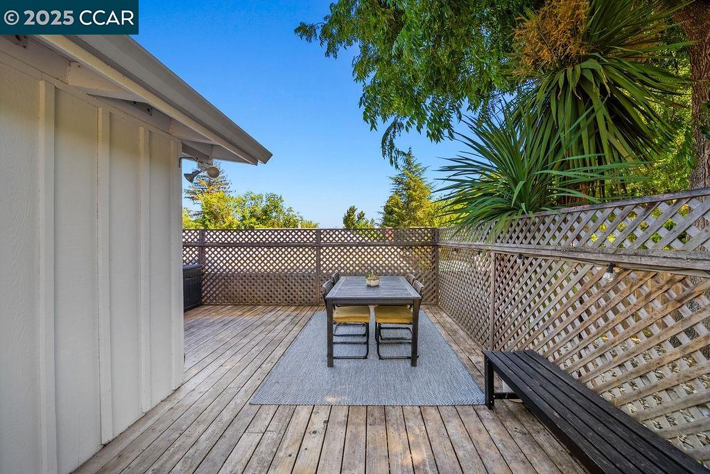 Detail Gallery Image 34 of 41 For 311 Jordan Ct, Martinez,  CA 94553 - 3 Beds | 2 Baths