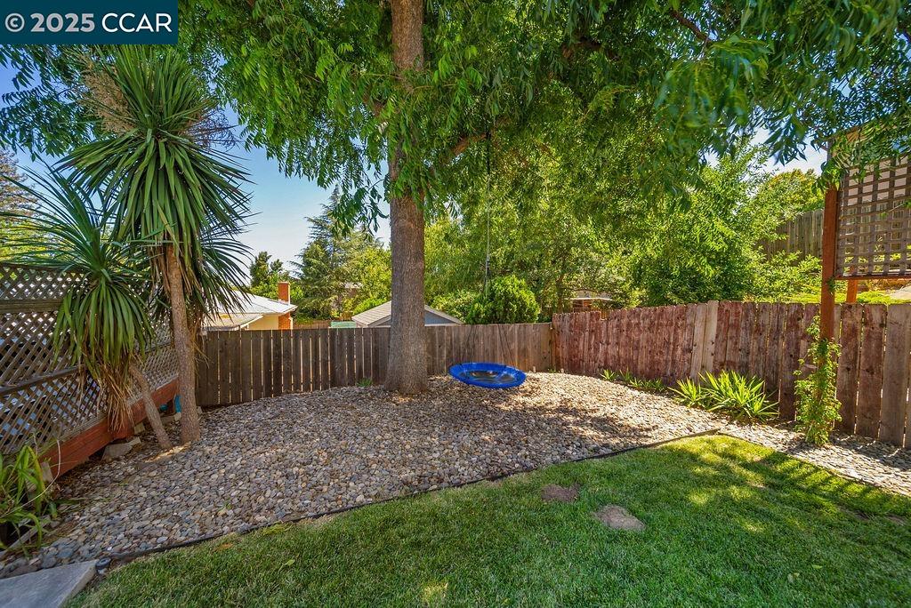 Detail Gallery Image 38 of 41 For 311 Jordan Ct, Martinez,  CA 94553 - 3 Beds | 2 Baths