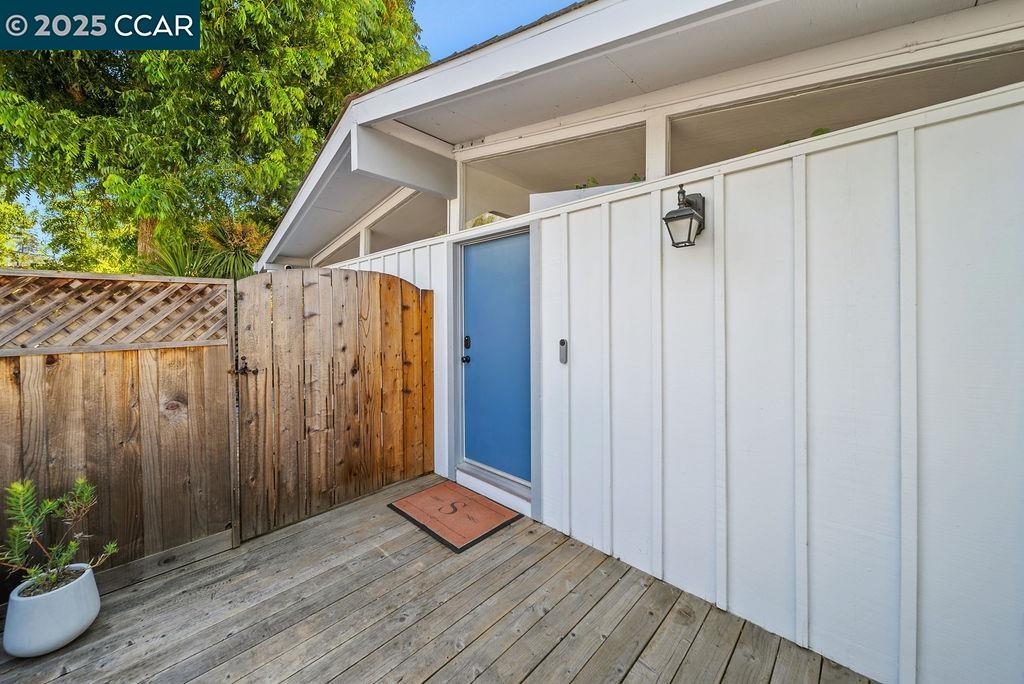 Detail Gallery Image 8 of 41 For 311 Jordan Ct, Martinez,  CA 94553 - 3 Beds | 2 Baths