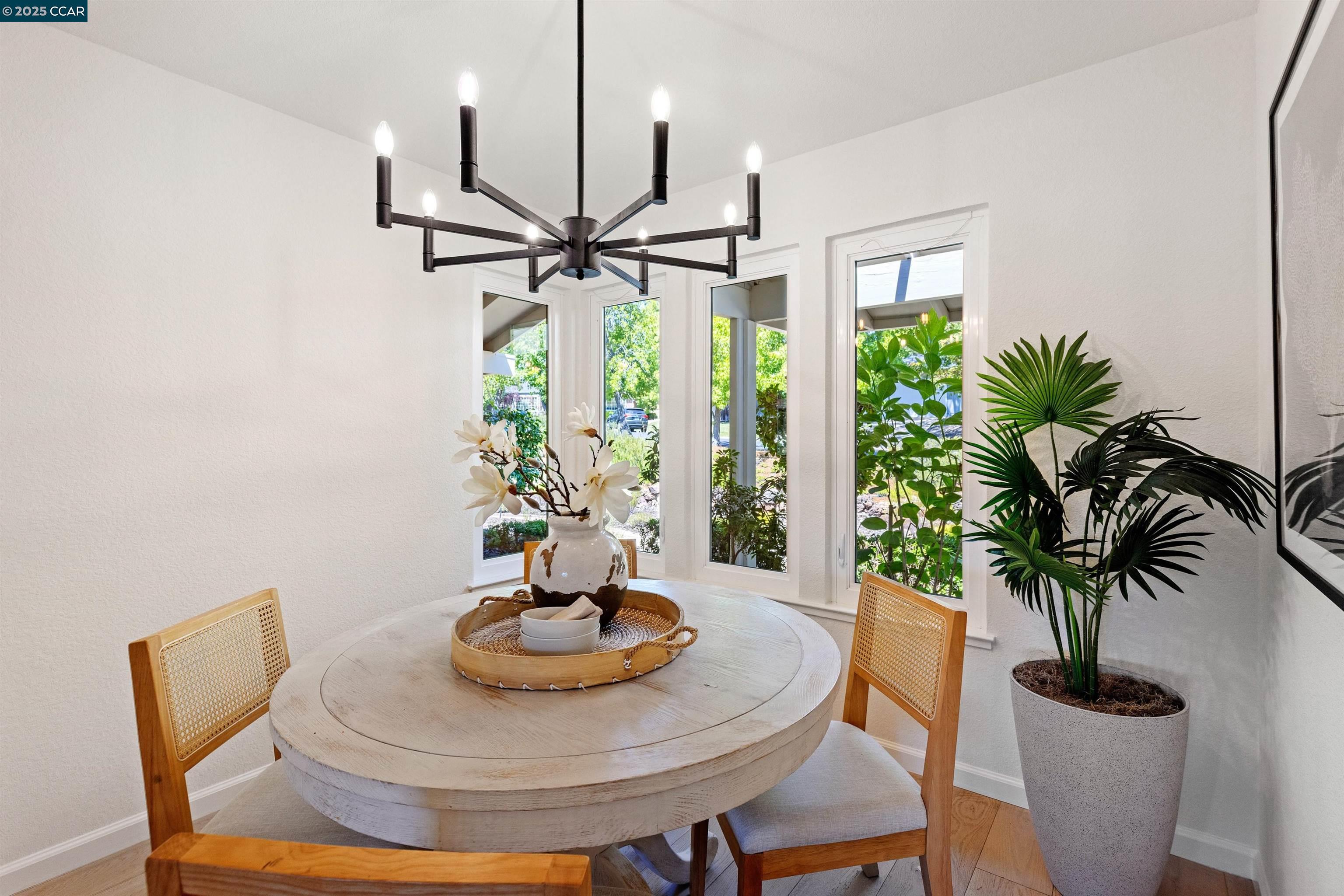 Detail Gallery Image 28 of 55 For 11 Breck Ct, Moraga,  CA 94556 - 4 Beds | 2/1 Baths