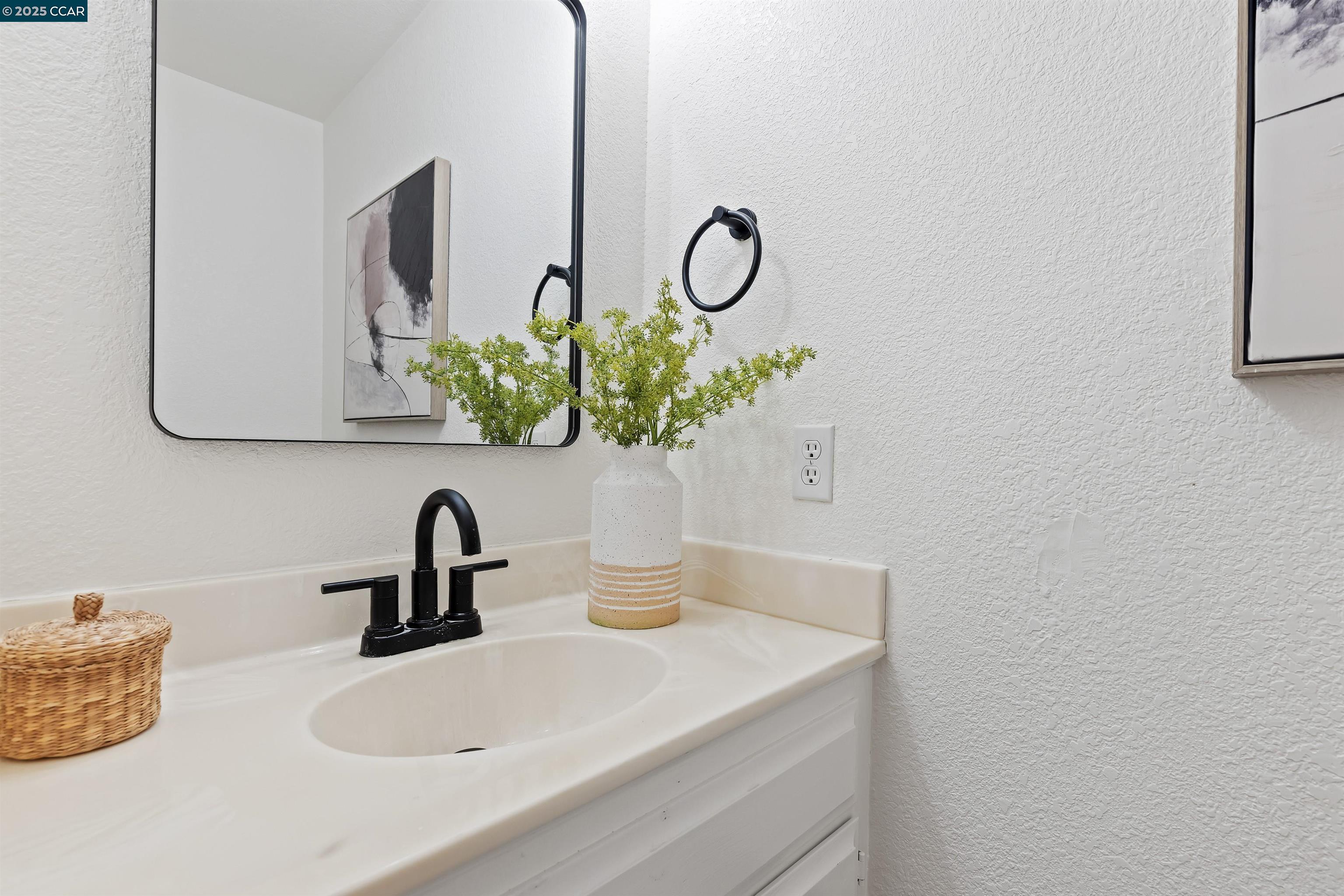 Detail Gallery Image 30 of 55 For 11 Breck Ct, Moraga,  CA 94556 - 4 Beds | 2/1 Baths