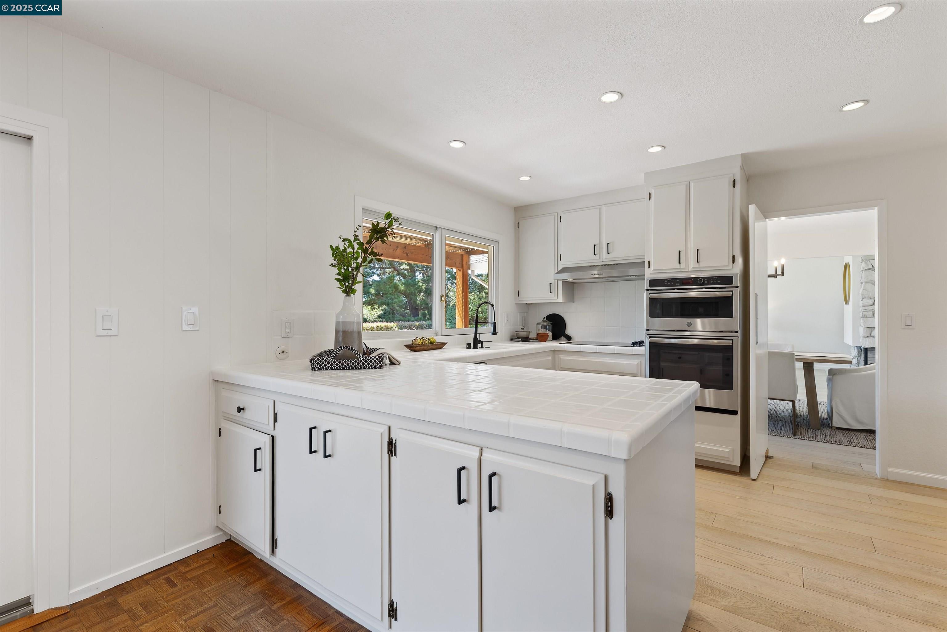 Detail Gallery Image 33 of 55 For 11 Breck Ct, Moraga,  CA 94556 - 4 Beds | 2/1 Baths