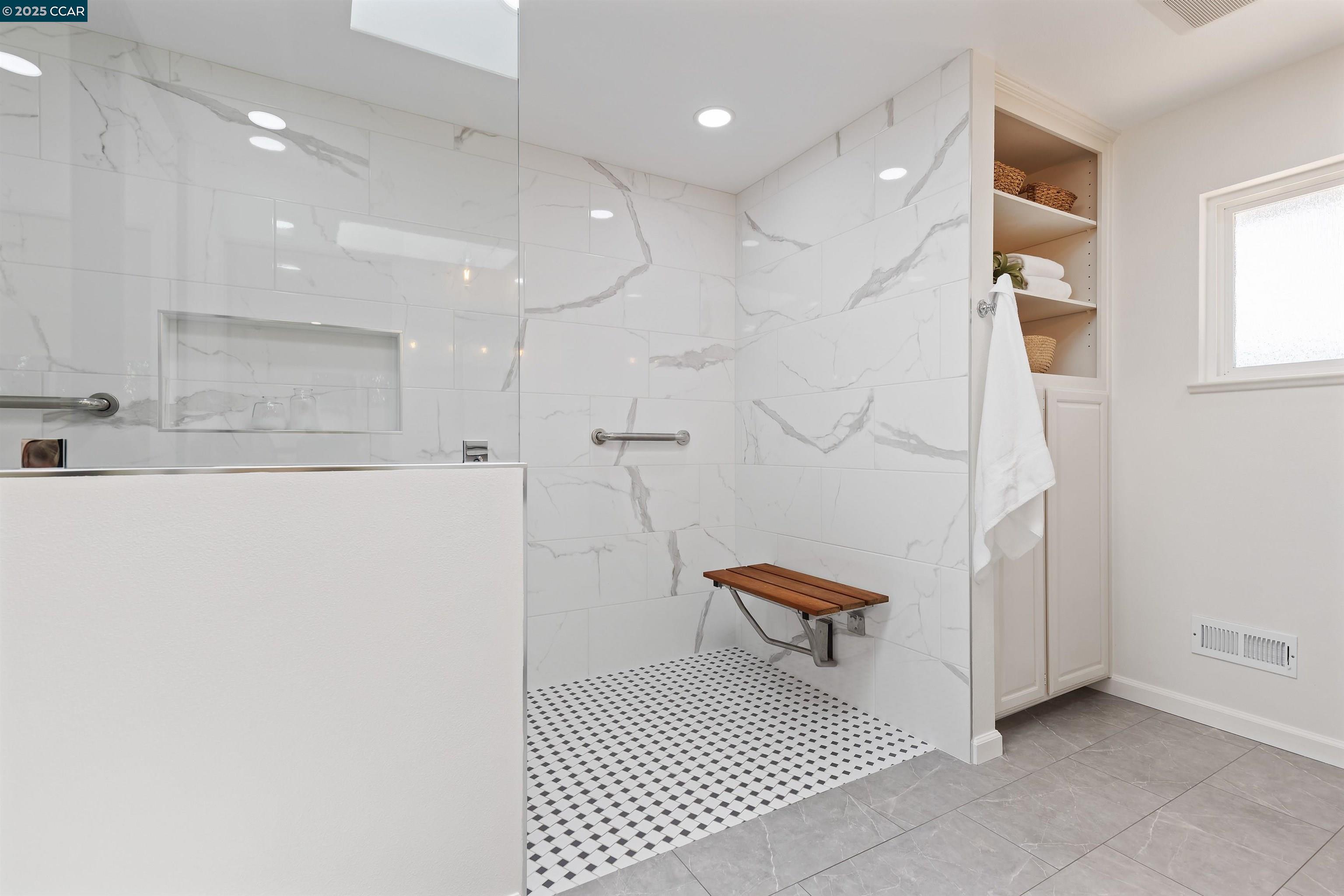 Detail Gallery Image 41 of 55 For 11 Breck Ct, Moraga,  CA 94556 - 4 Beds | 2/1 Baths