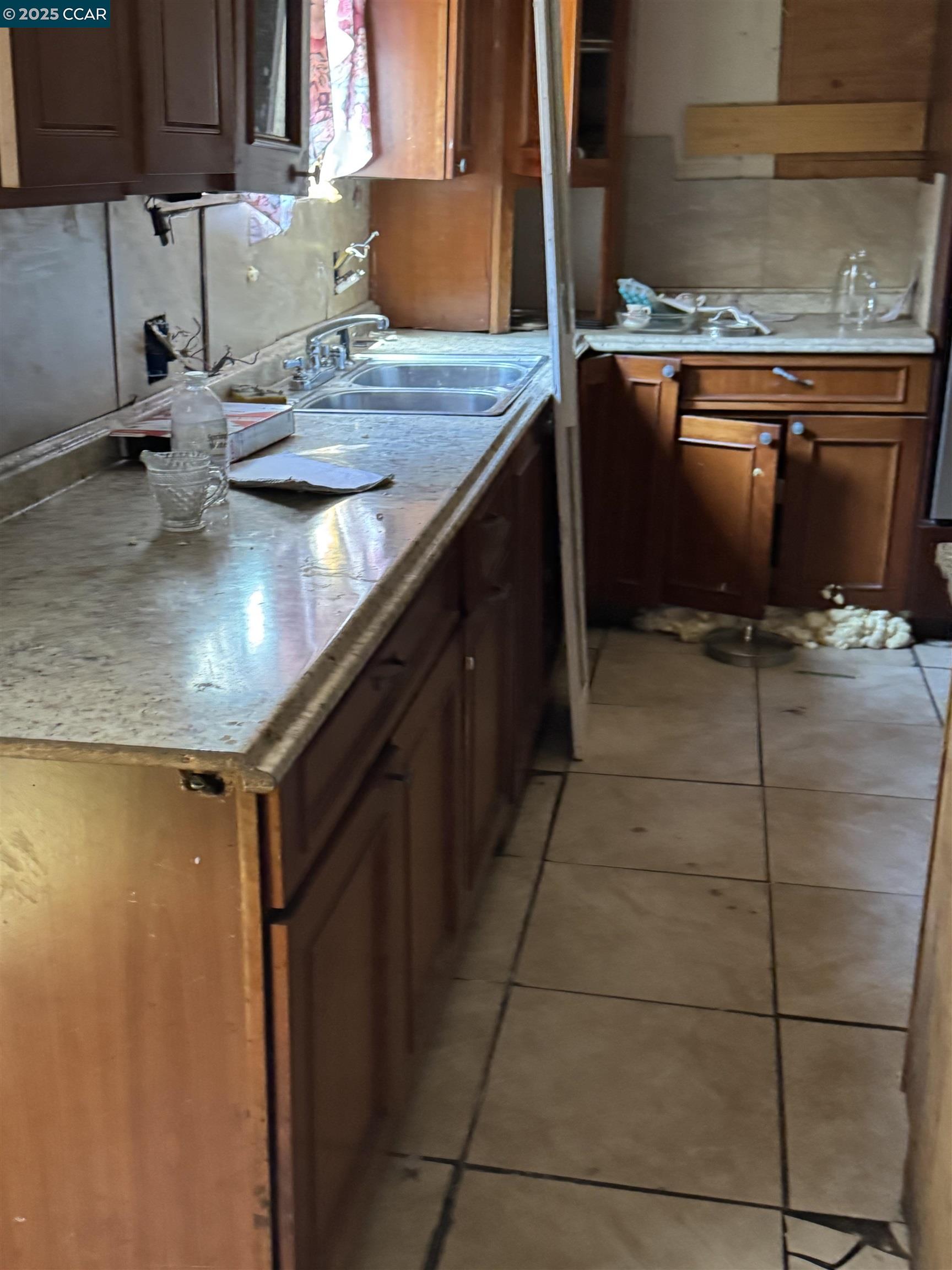 Detail Gallery Image 20 of 42 For 1436 Peralta St, Oakland,  CA 94607 - 10 Beds | 2/1 Baths