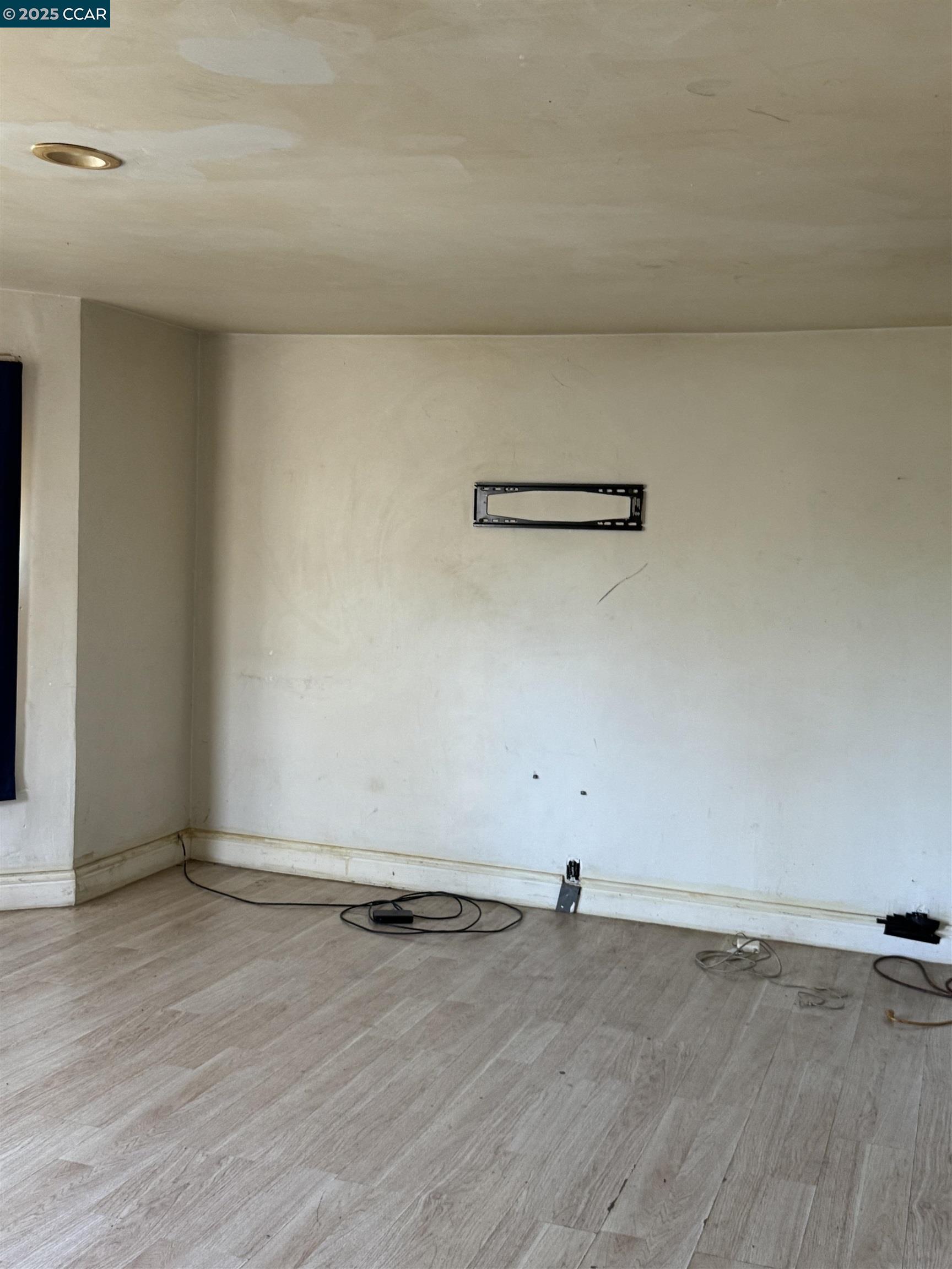 Detail Gallery Image 25 of 42 For 1436 Peralta St, Oakland,  CA 94607 - 10 Beds | 2/1 Baths