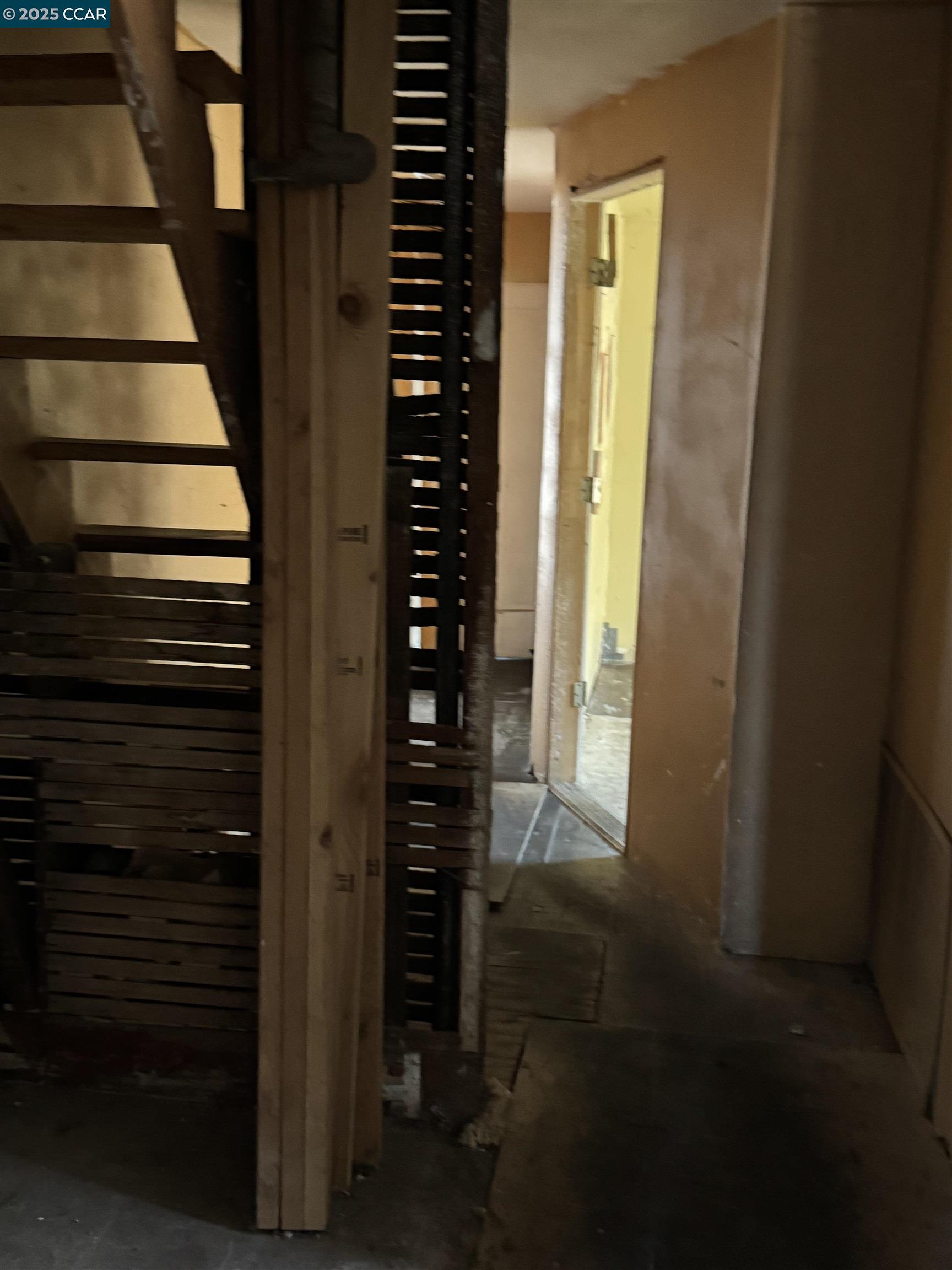 Detail Gallery Image 30 of 42 For 1436 Peralta St, Oakland,  CA 94607 - 10 Beds | 2/1 Baths