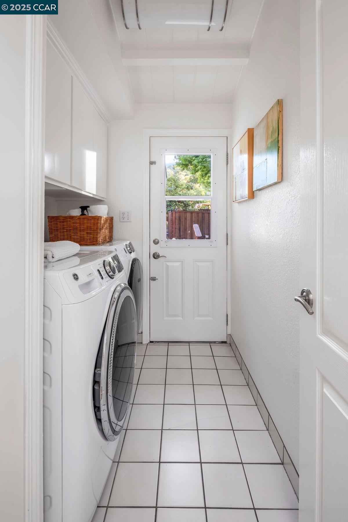 Detail Gallery Image 18 of 28 For 12 Dos Encinas, Orinda,  CA 94563 - 3 Beds | 2 Baths