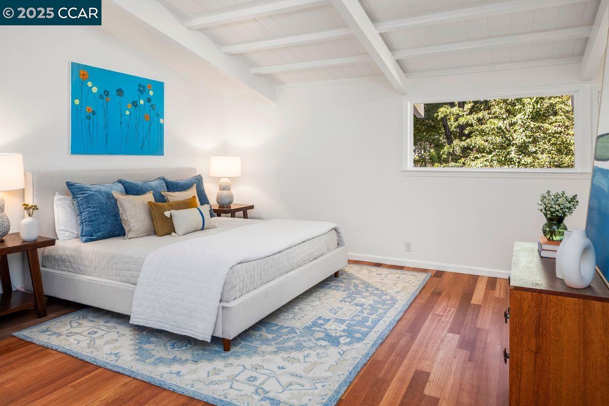 Detail Gallery Image 10 of 28 For 12 Dos Encinas, Orinda,  CA 94563 - 3 Beds | 2 Baths