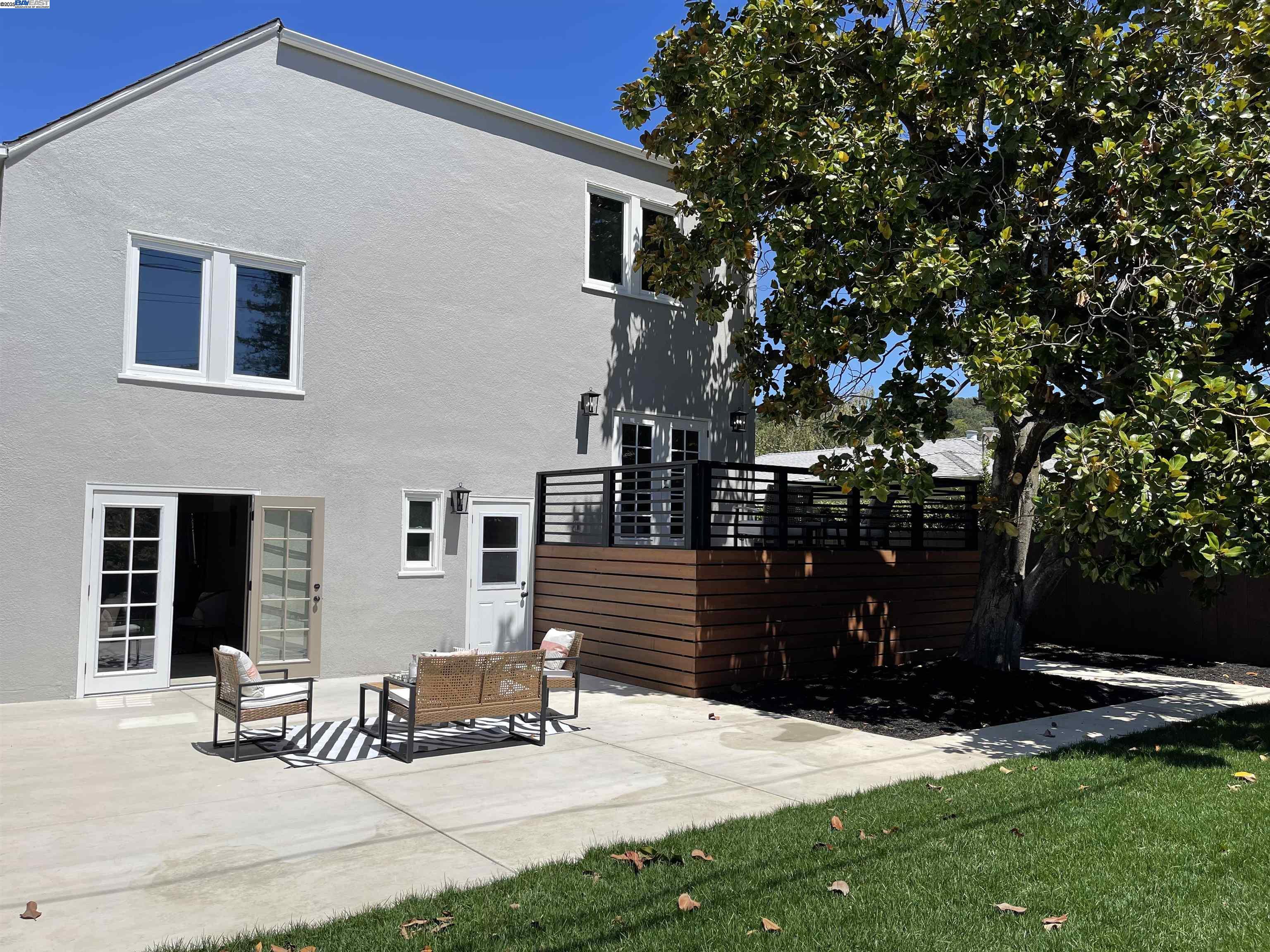 Detail Gallery Image 15 of 25 For 135 Morningside Drive, San Anselmo,  CA 94960-1508 - 3 Beds | 2/1 Baths