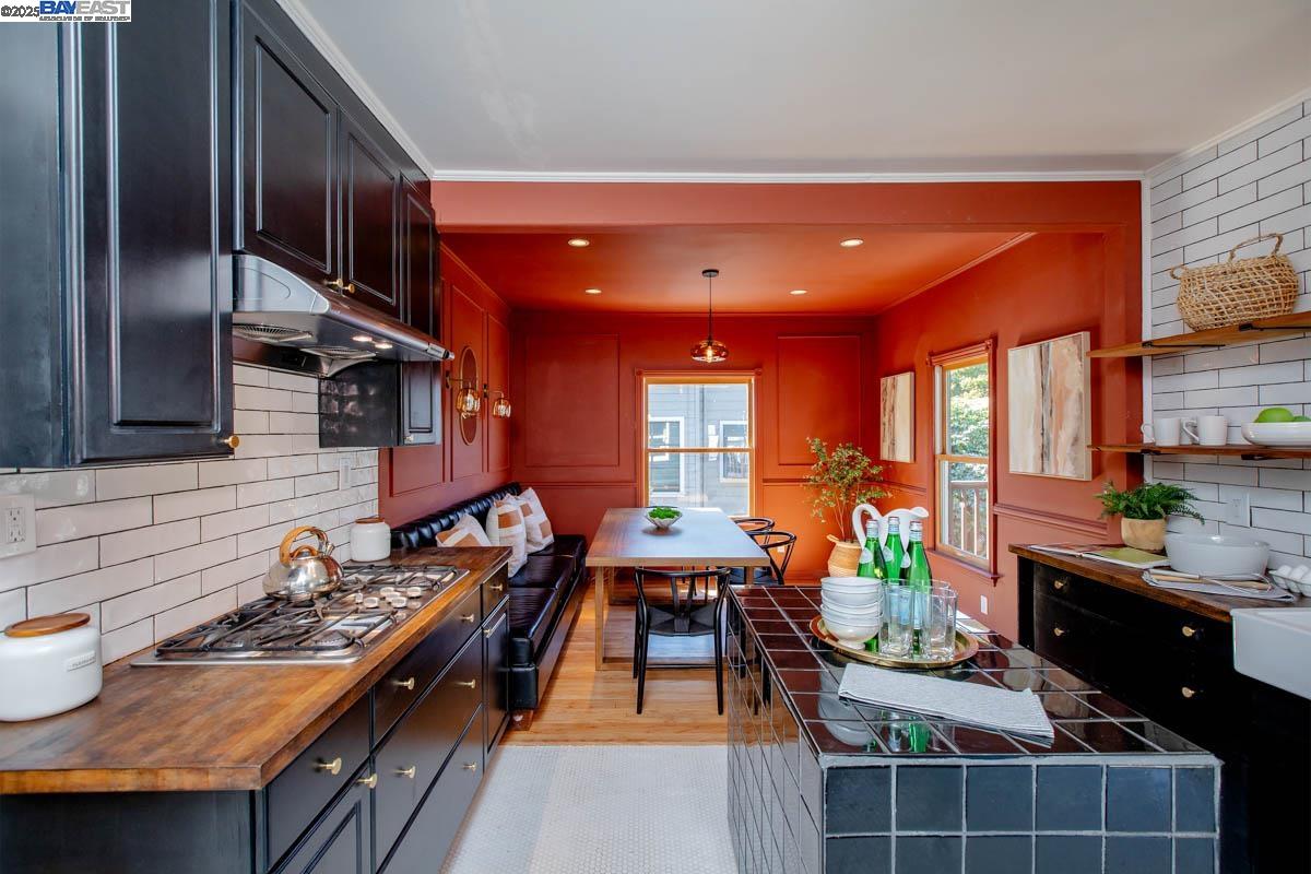 Detail Gallery Image 12 of 60 For 465 Taylor Ave, Alameda,  CA 94501 - 4 Beds | 2 Baths