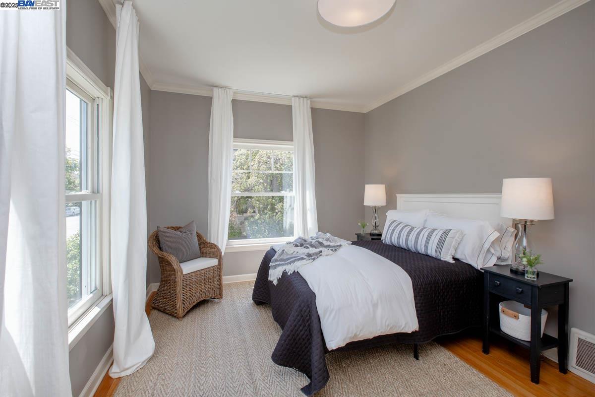 Detail Gallery Image 18 of 60 For 465 Taylor Ave, Alameda,  CA 94501 - 4 Beds | 2 Baths