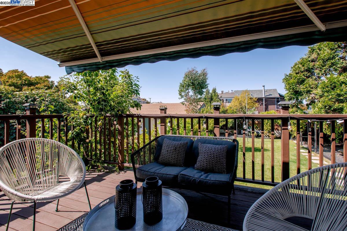 Detail Gallery Image 26 of 60 For 465 Taylor Ave, Alameda,  CA 94501 - 4 Beds | 2 Baths