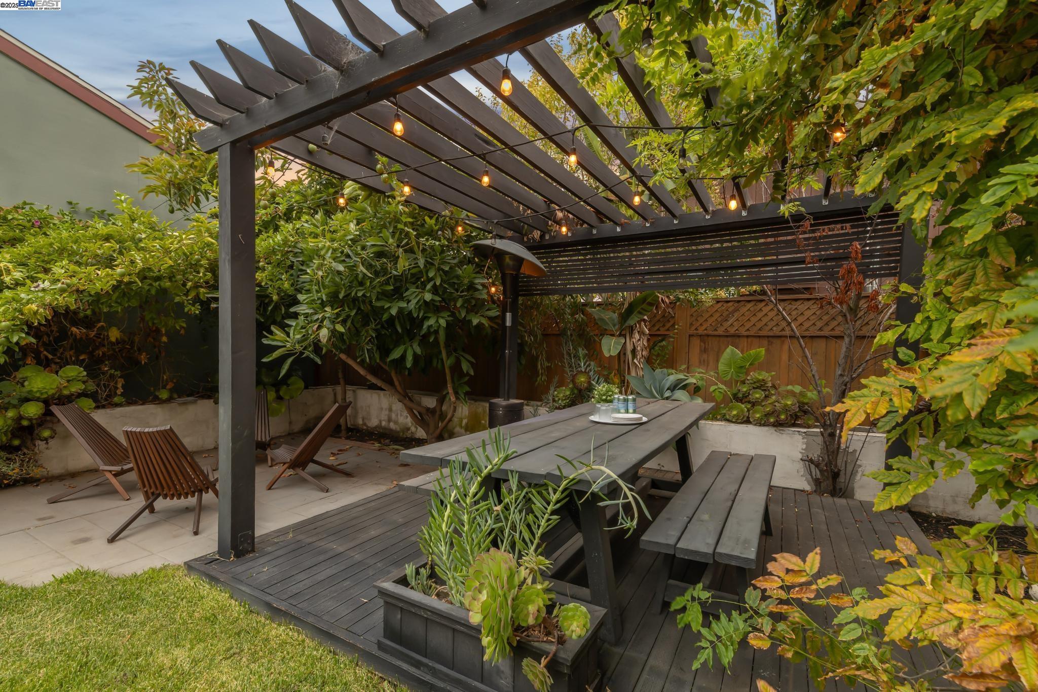 Detail Gallery Image 48 of 60 For 465 Taylor Ave, Alameda,  CA 94501 - 4 Beds | 2 Baths