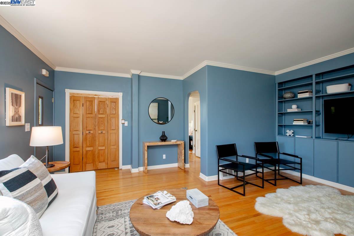 Detail Gallery Image 9 of 60 For 465 Taylor Ave, Alameda,  CA 94501 - 4 Beds | 2 Baths