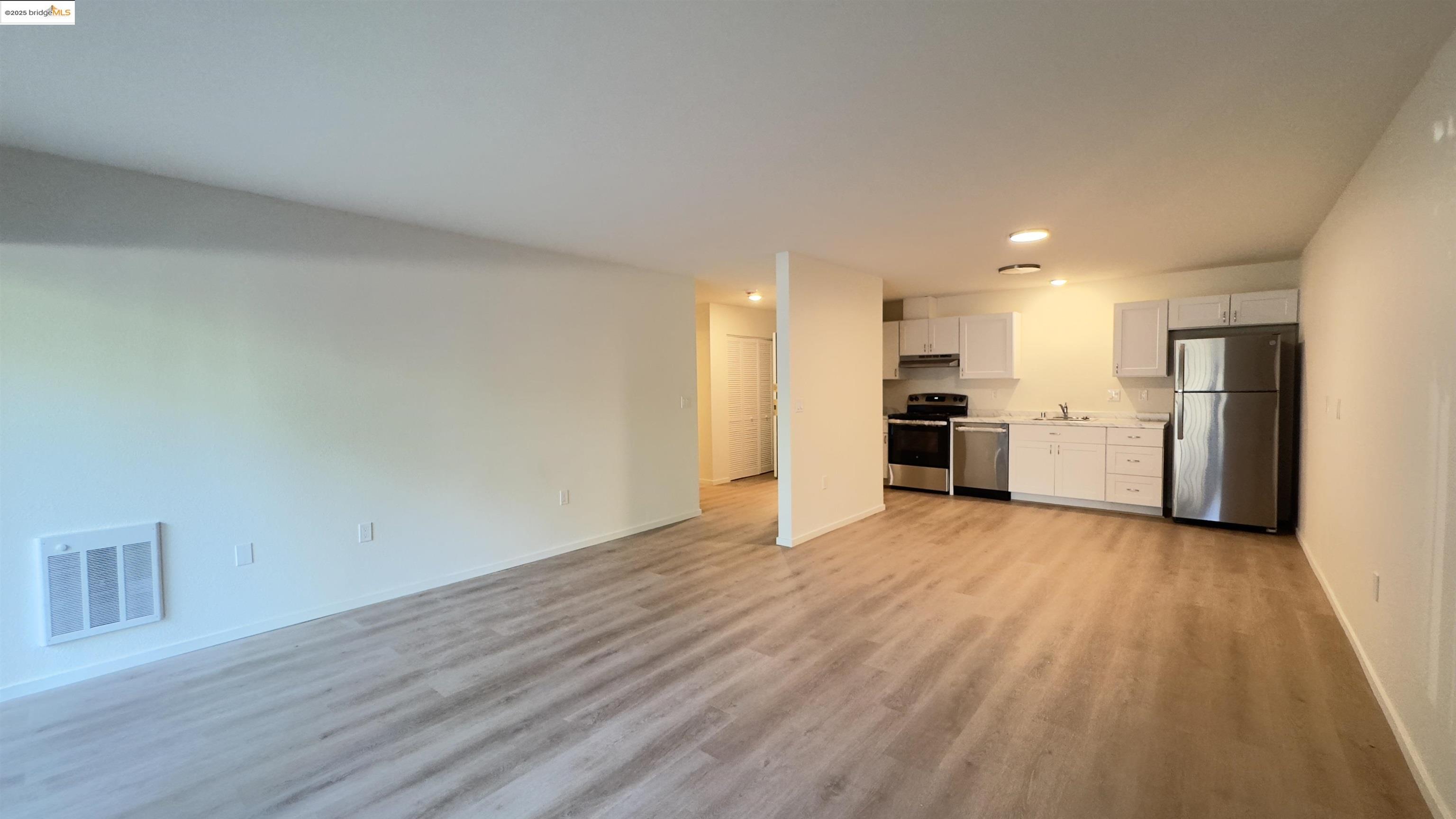 Photo #6: 41107819 Listing 
