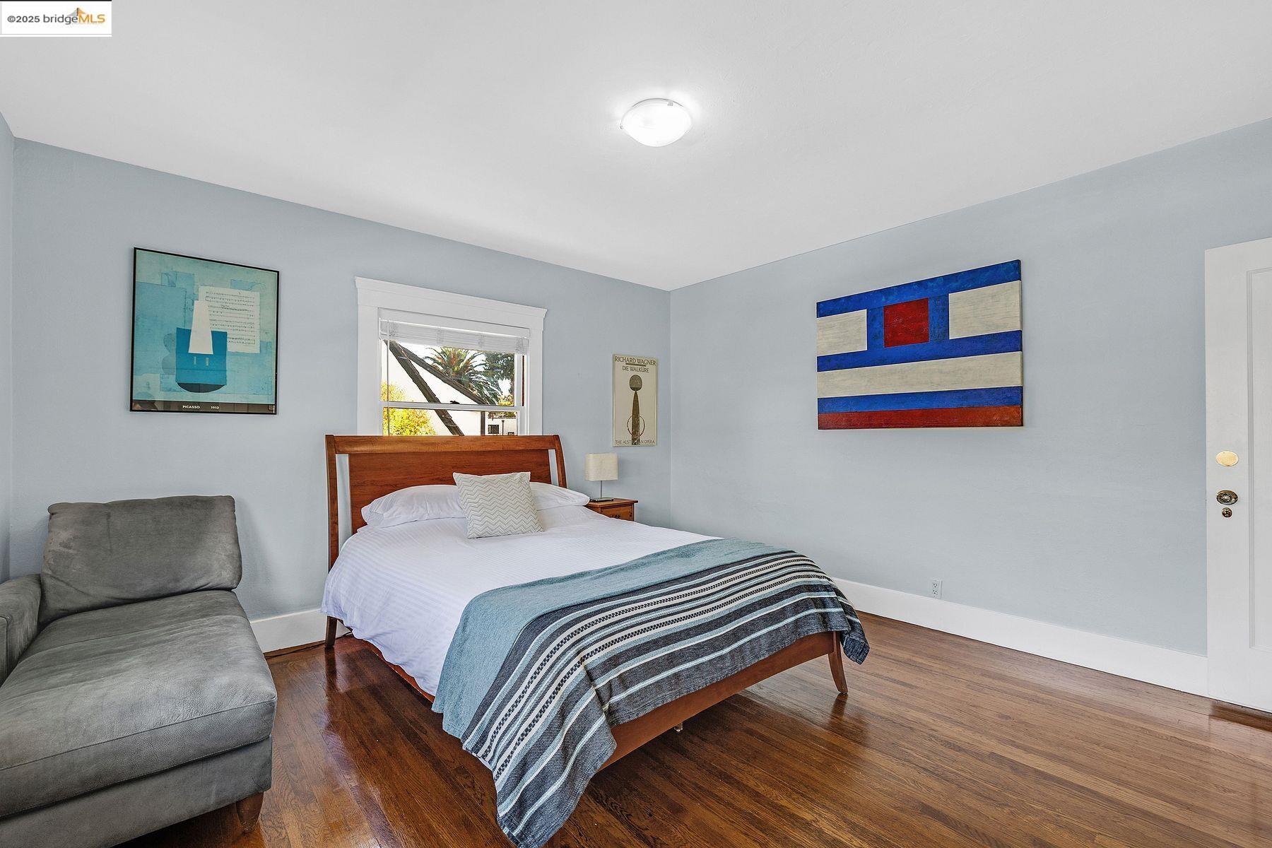Detail Gallery Image 17 of 43 For 1047 Ranleigh Way, Piedmont,  CA 94610 - 3 Beds | 1/1 Baths