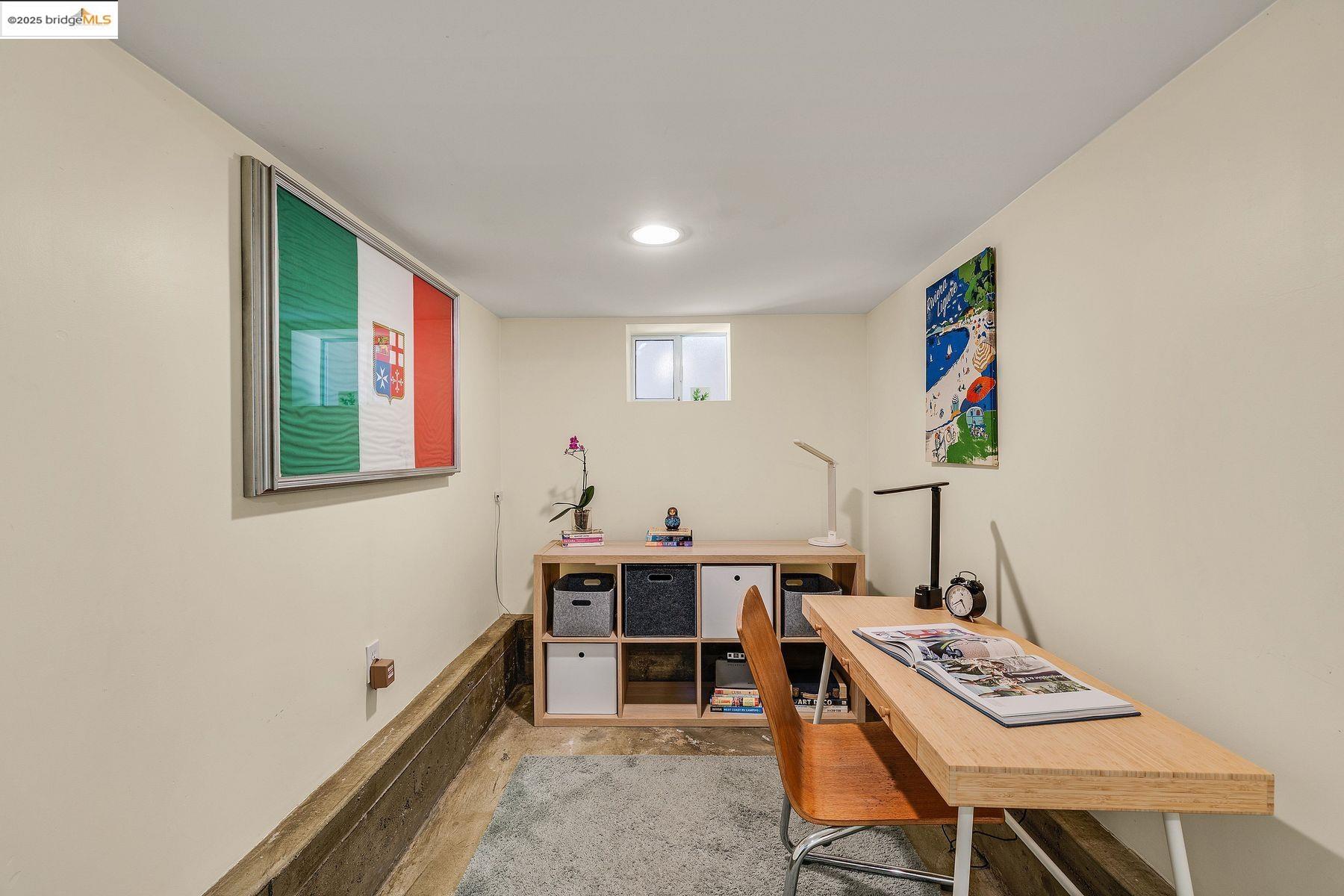 Detail Gallery Image 25 of 43 For 1047 Ranleigh Way, Piedmont,  CA 94610 - 3 Beds | 1/1 Baths