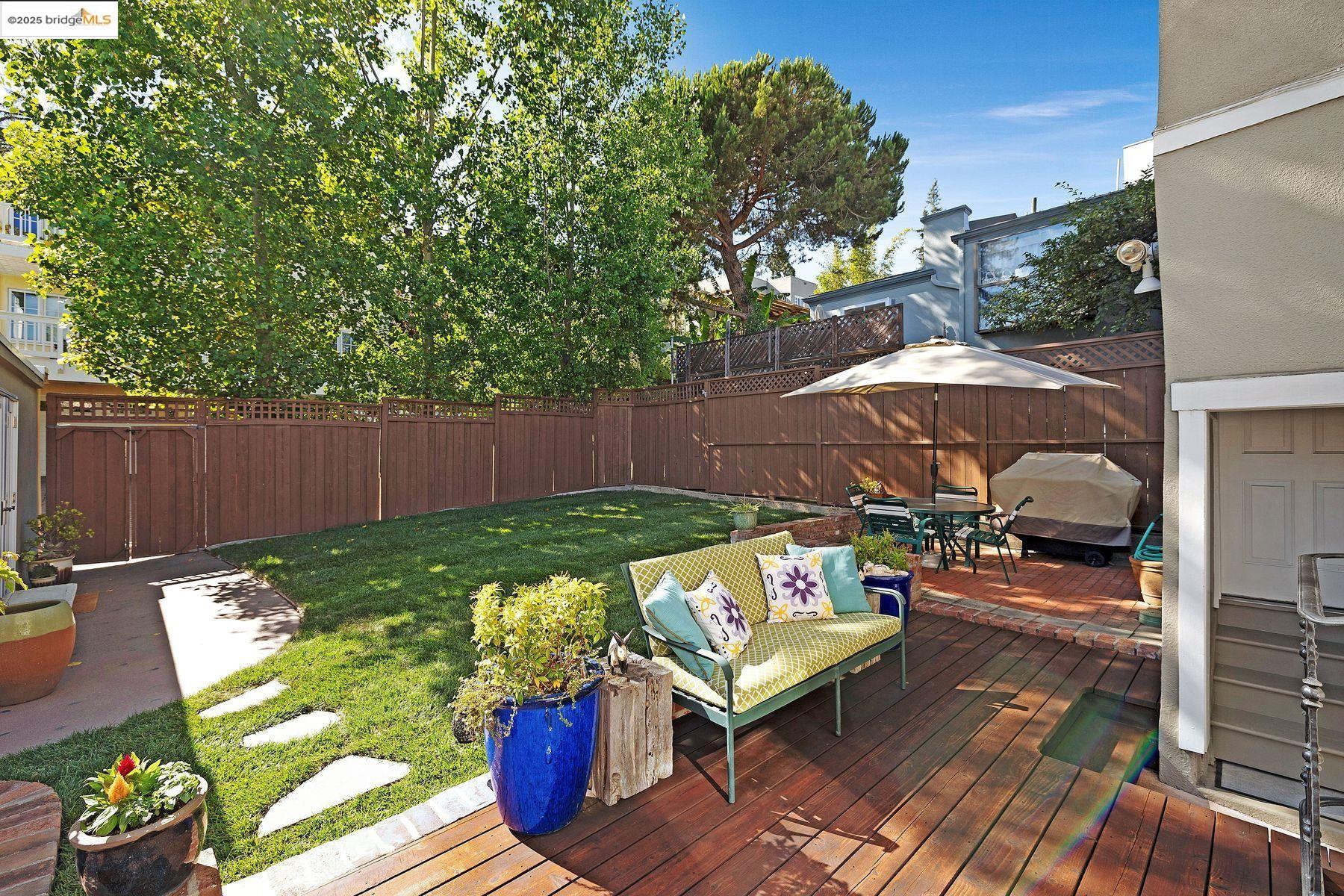 Detail Gallery Image 30 of 43 For 1047 Ranleigh Way, Piedmont,  CA 94610 - 3 Beds | 1/1 Baths