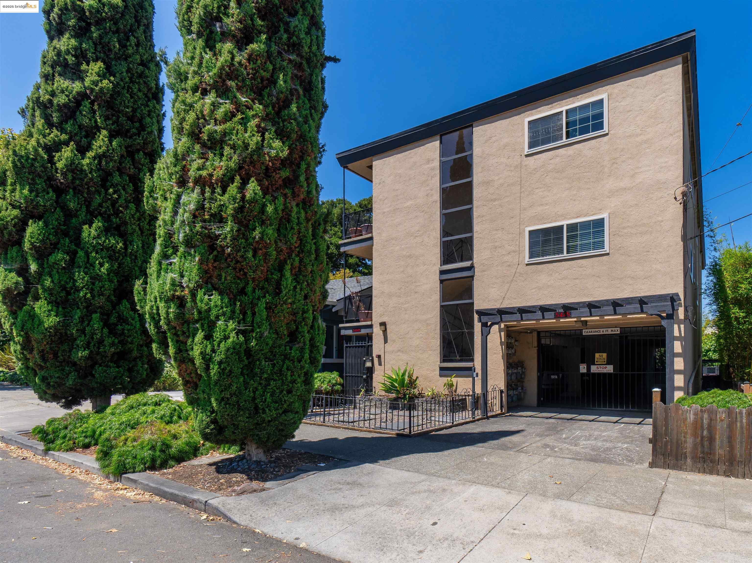 Front Image Thumbnail for EB41107823