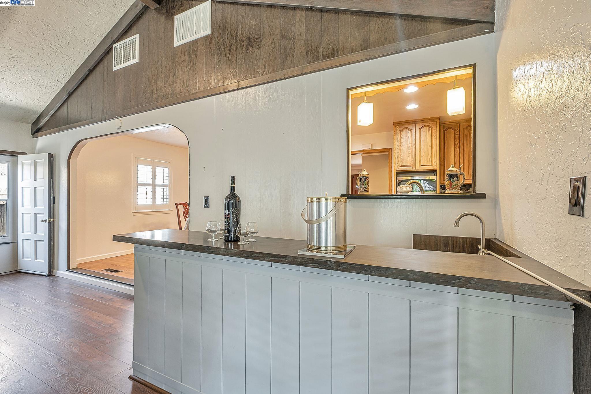 Detail Gallery Image 11 of 38 For 40575 Blacow Road, Fremont,  CA 94538 - 3 Beds | 2 Baths