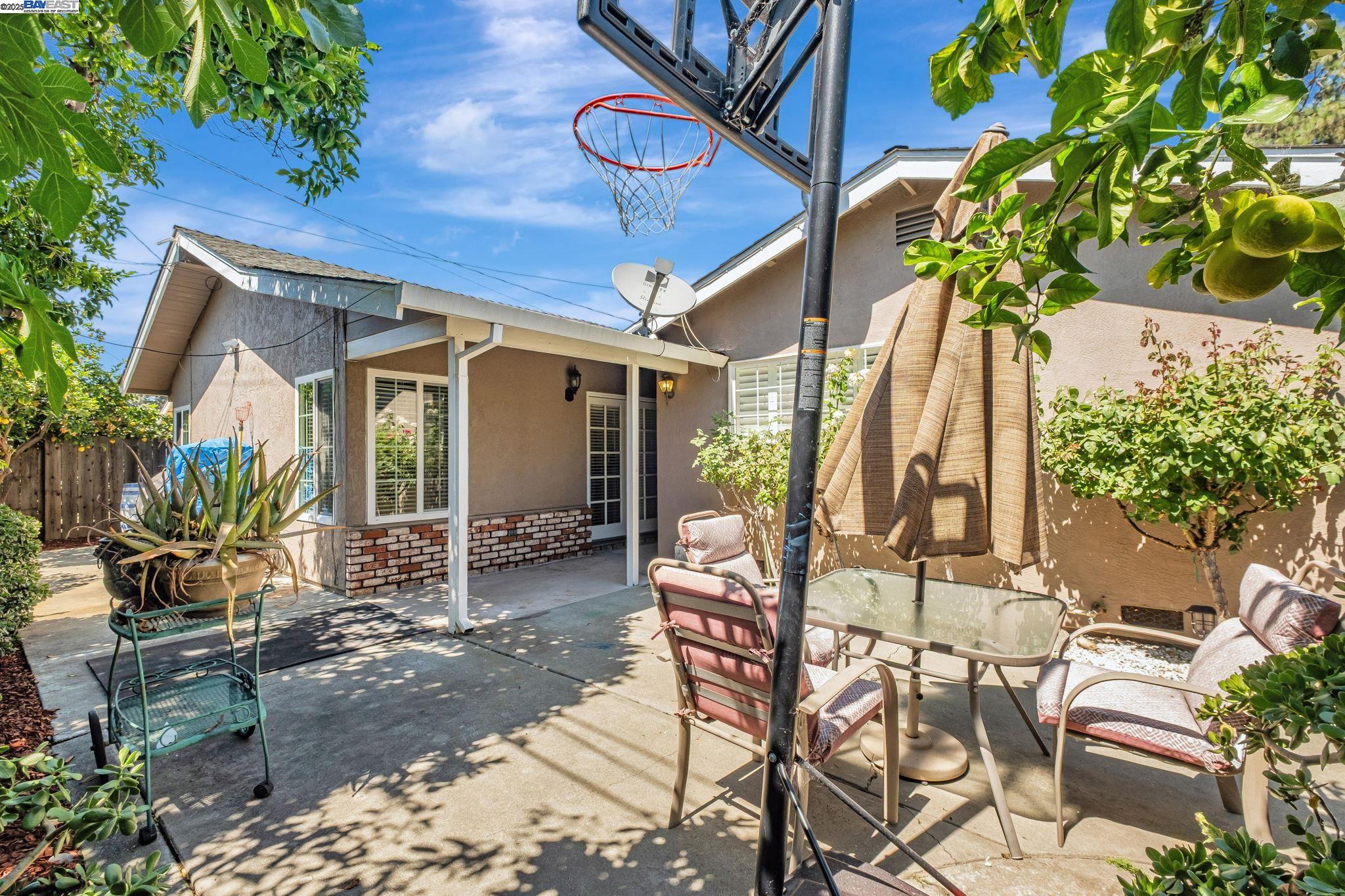Detail Gallery Image 22 of 38 For 40575 Blacow Road, Fremont,  CA 94538 - 3 Beds | 2 Baths