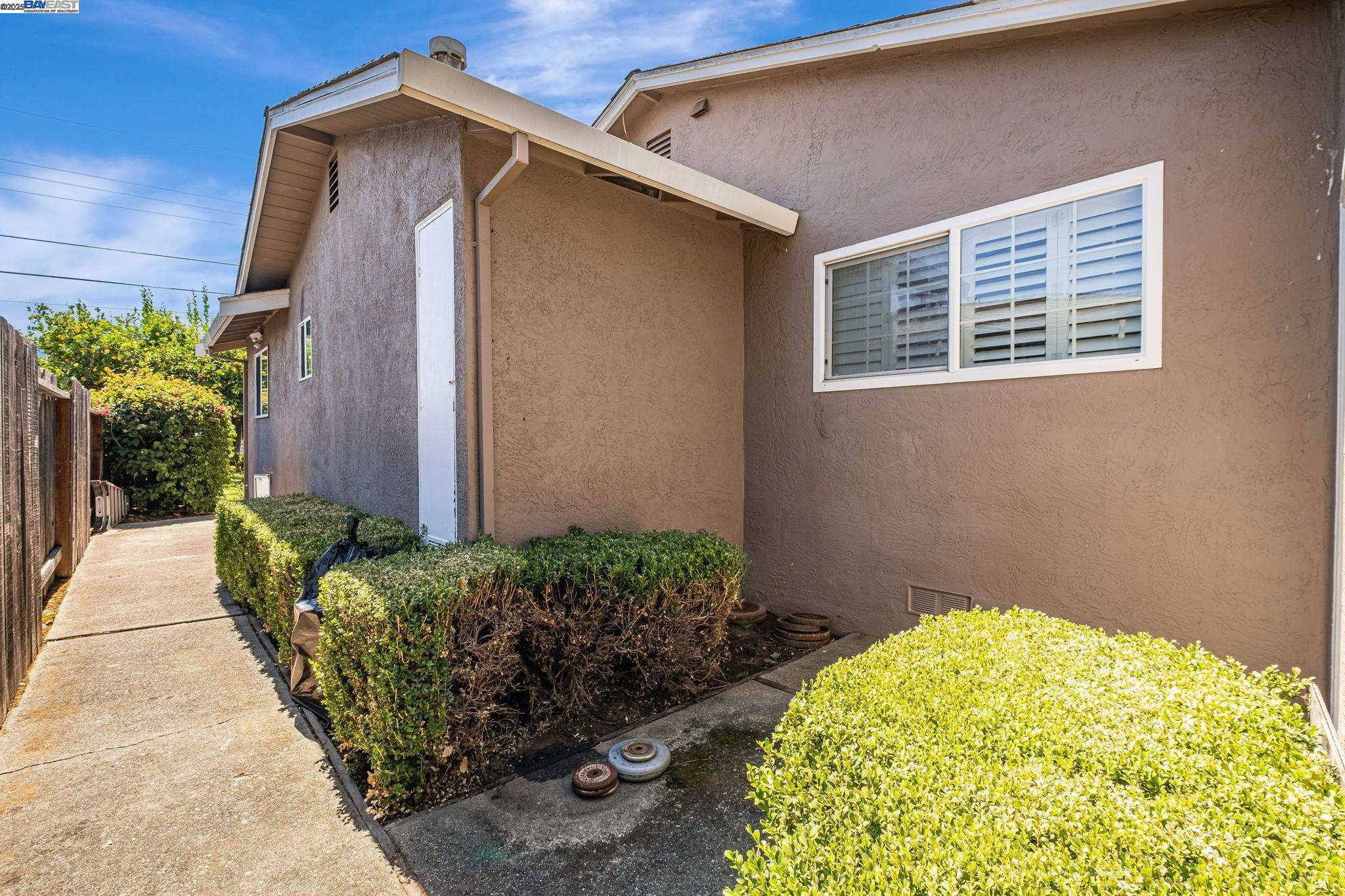 Detail Gallery Image 24 of 38 For 40575 Blacow Road, Fremont,  CA 94538 - 3 Beds | 2 Baths