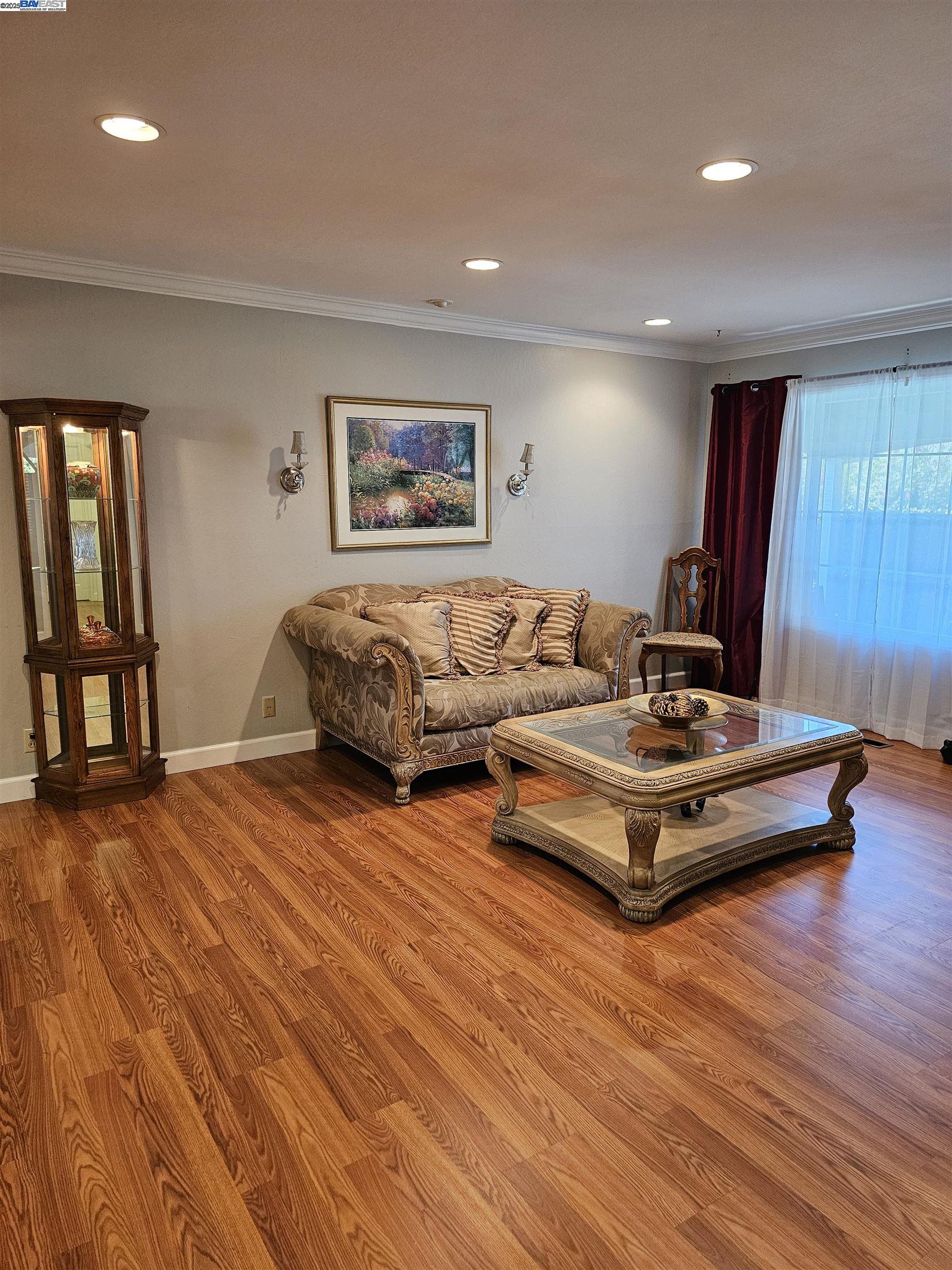 Detail Gallery Image 4 of 38 For 40575 Blacow Road, Fremont,  CA 94538 - 3 Beds | 2 Baths