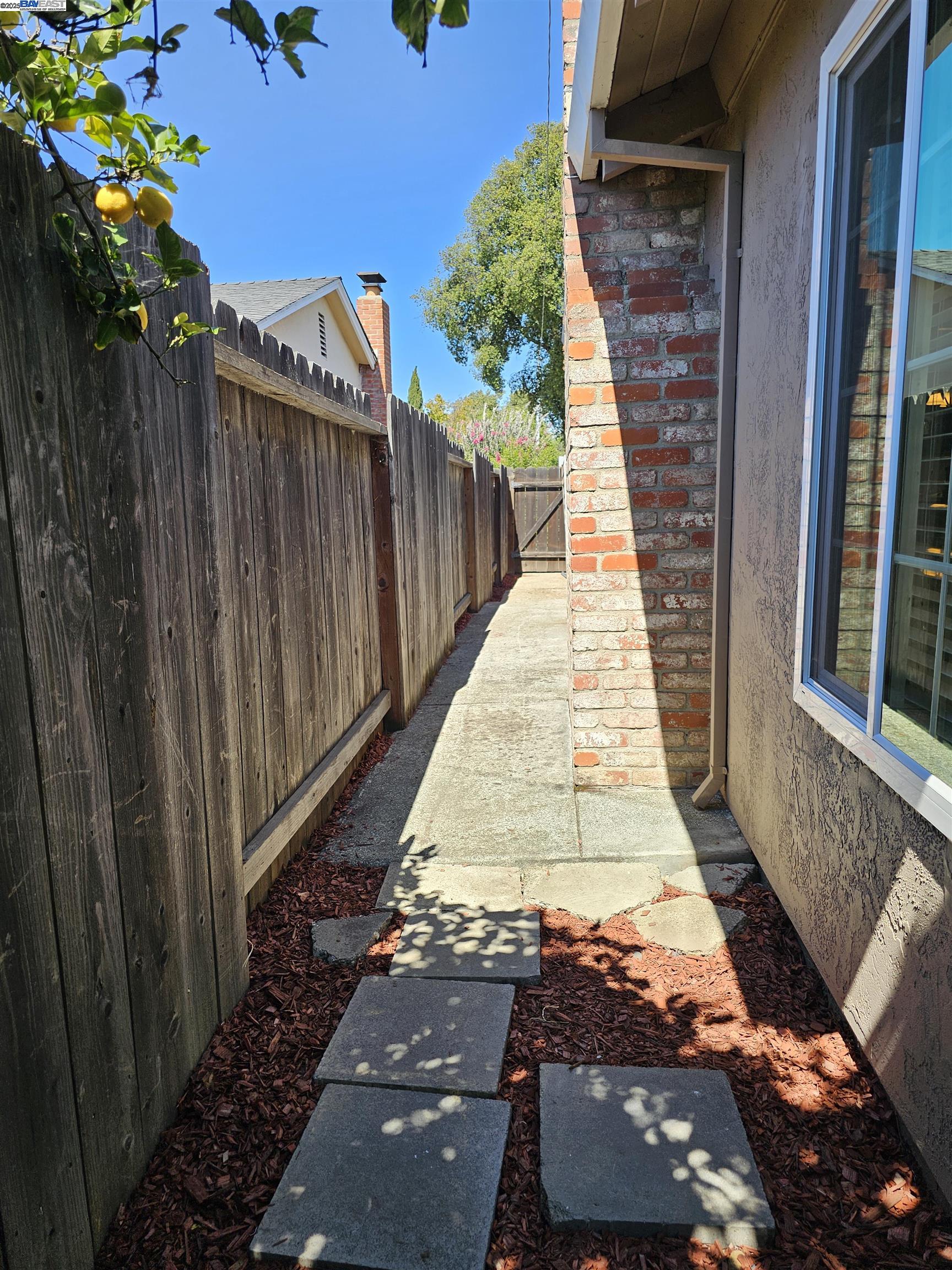 Detail Gallery Image 34 of 38 For 40575 Blacow Road, Fremont,  CA 94538 - 3 Beds | 2 Baths