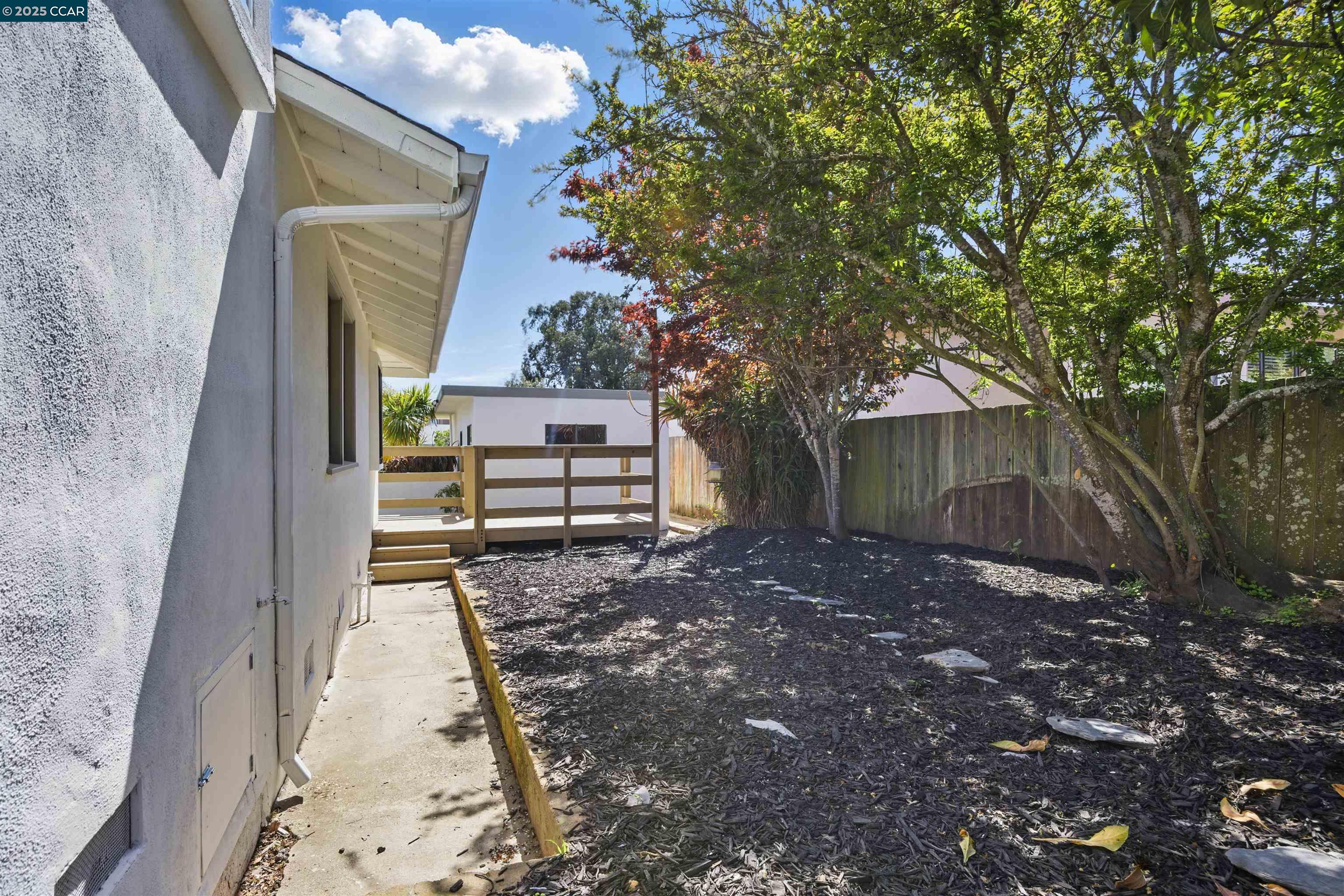Detail Gallery Image 22 of 29 For 212 Indio Dr, South San Francisco,  CA 94080 - 3 Beds | 2 Baths