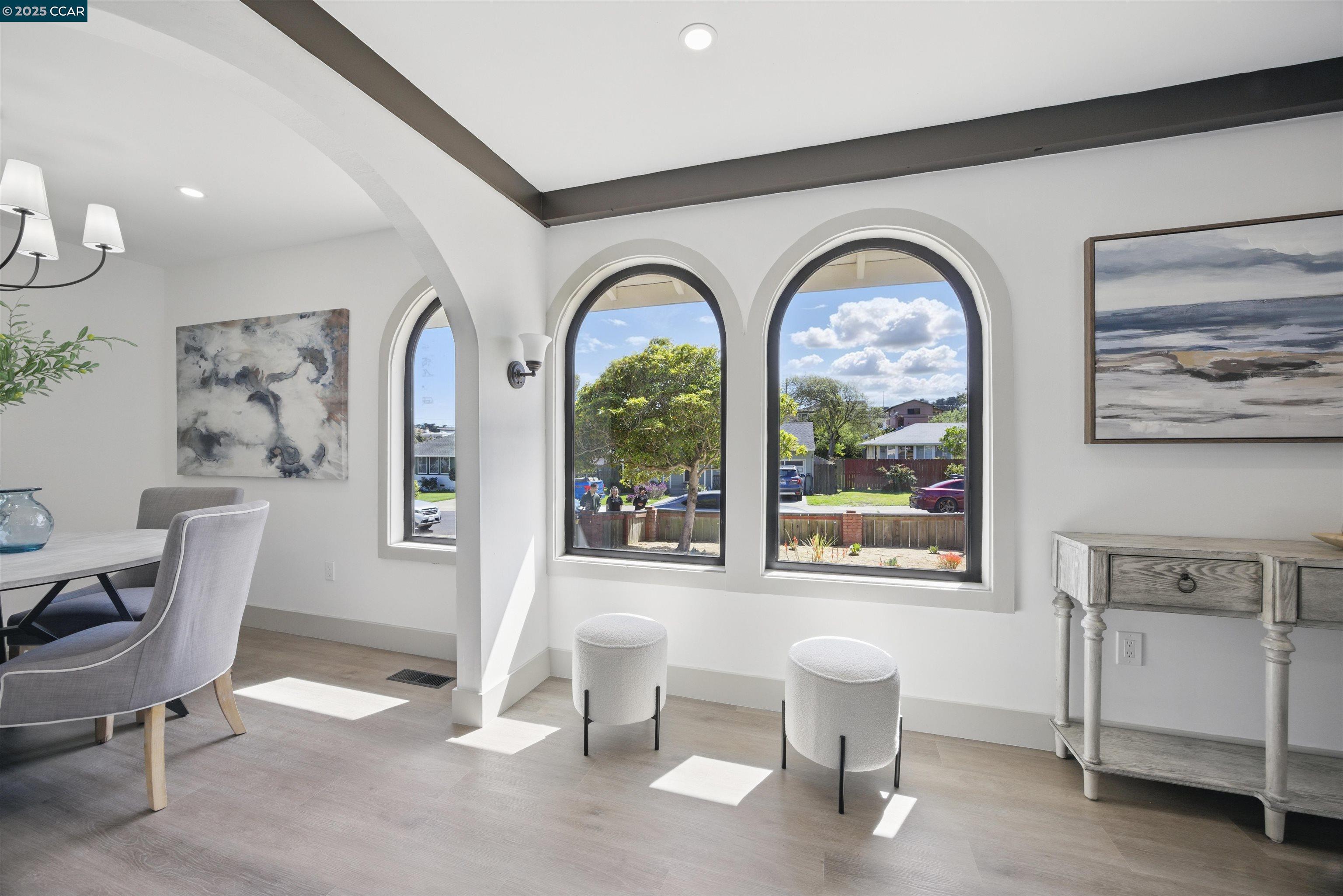 Detail Gallery Image 6 of 29 For 212 Indio Dr, South San Francisco,  CA 94080 - 3 Beds | 2 Baths