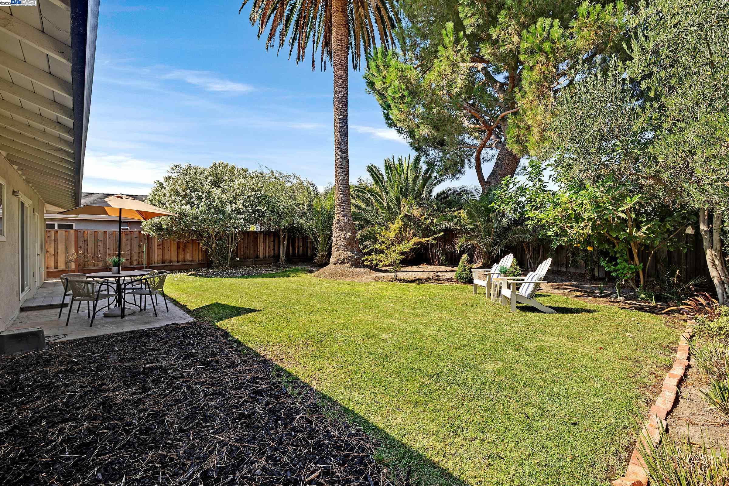 Detail Gallery Image 20 of 22 For 1370 Daisy Ln, Livermore,  CA 94551 - 2 Beds | 2 Baths