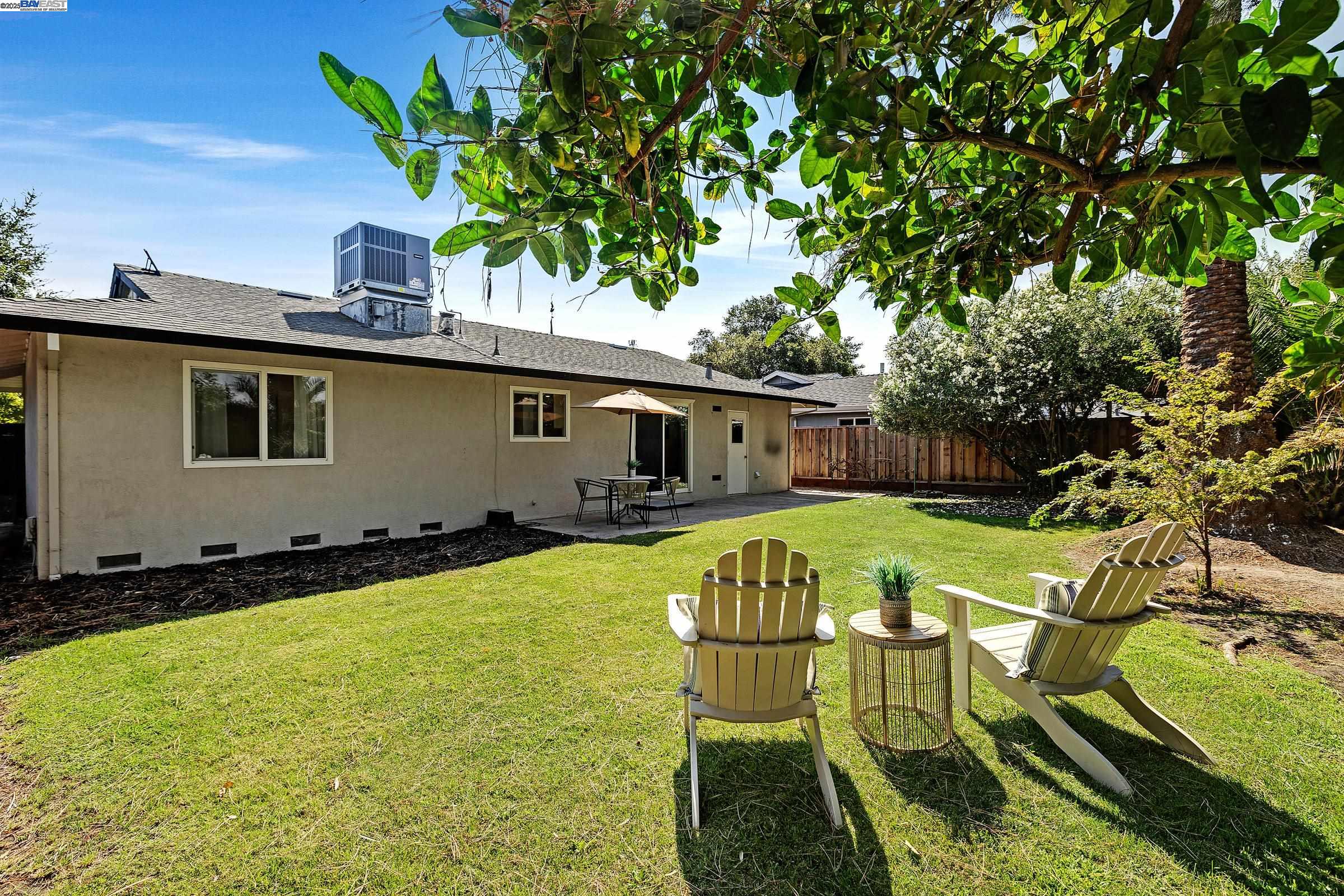 Detail Gallery Image 22 of 22 For 1370 Daisy Ln, Livermore,  CA 94551 - 2 Beds | 2 Baths