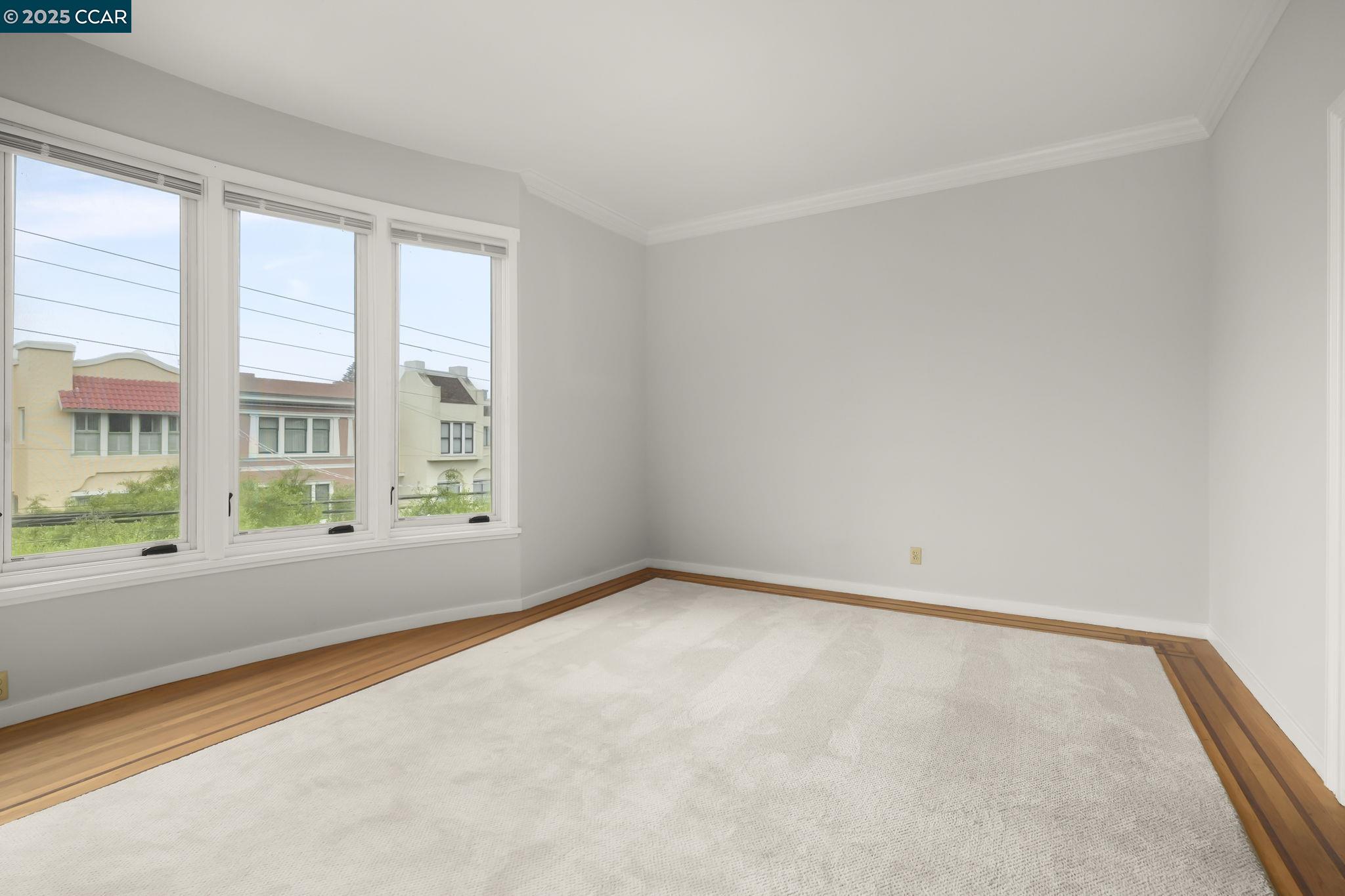 Detail Gallery Image 13 of 41 For 174 15th Ave, San Francisco,  CA 94118 - 2 Beds | 1/1 Baths